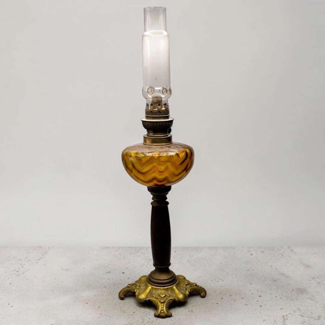 Hugo Schneider - Oil lamp - Gilt brass