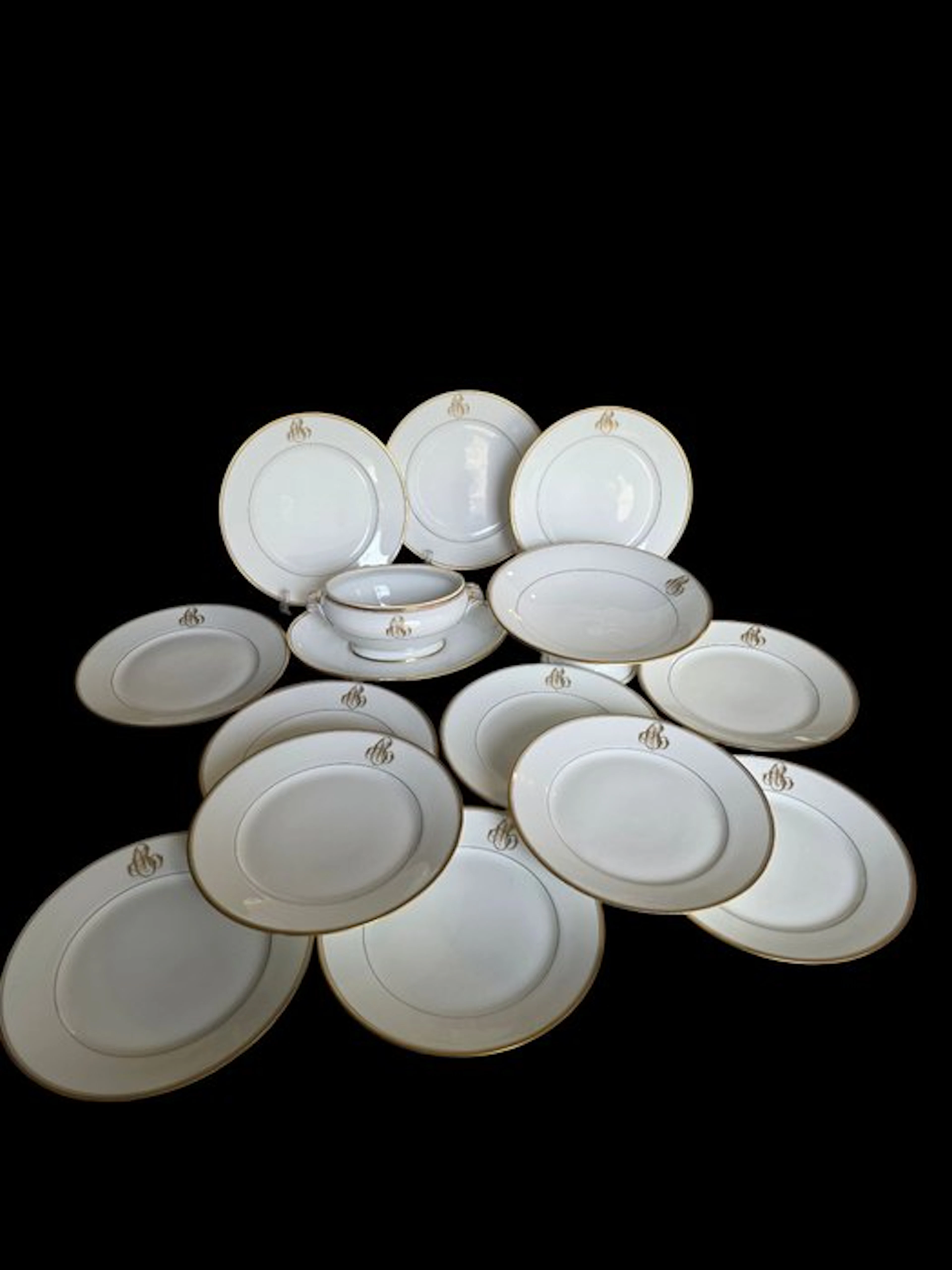Porcelaine de Paris - Table service (14) - Porcelain - Table service section