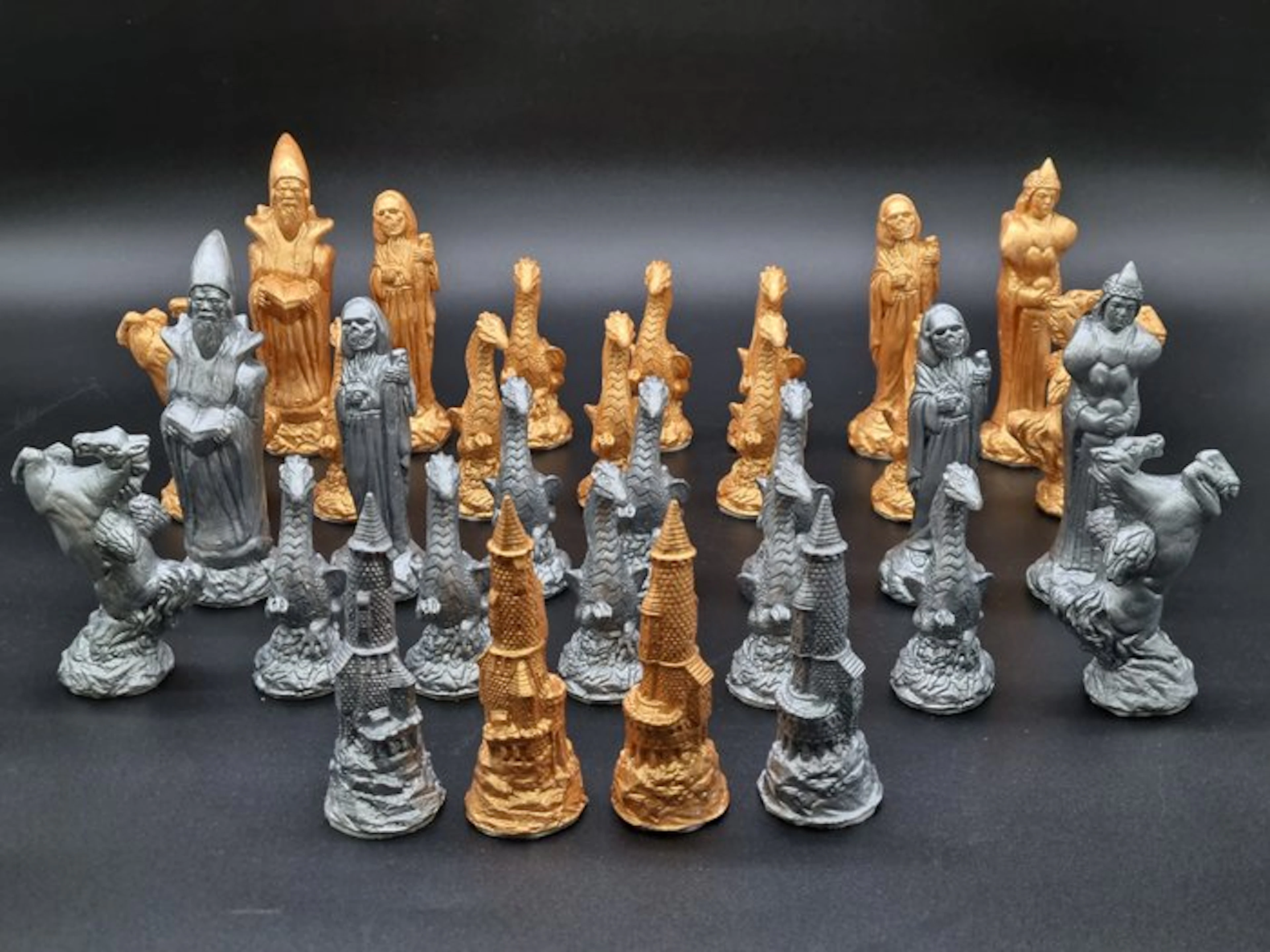 Fantasy Schachfiguren Set – Mystik Merlin Gold und Silber...