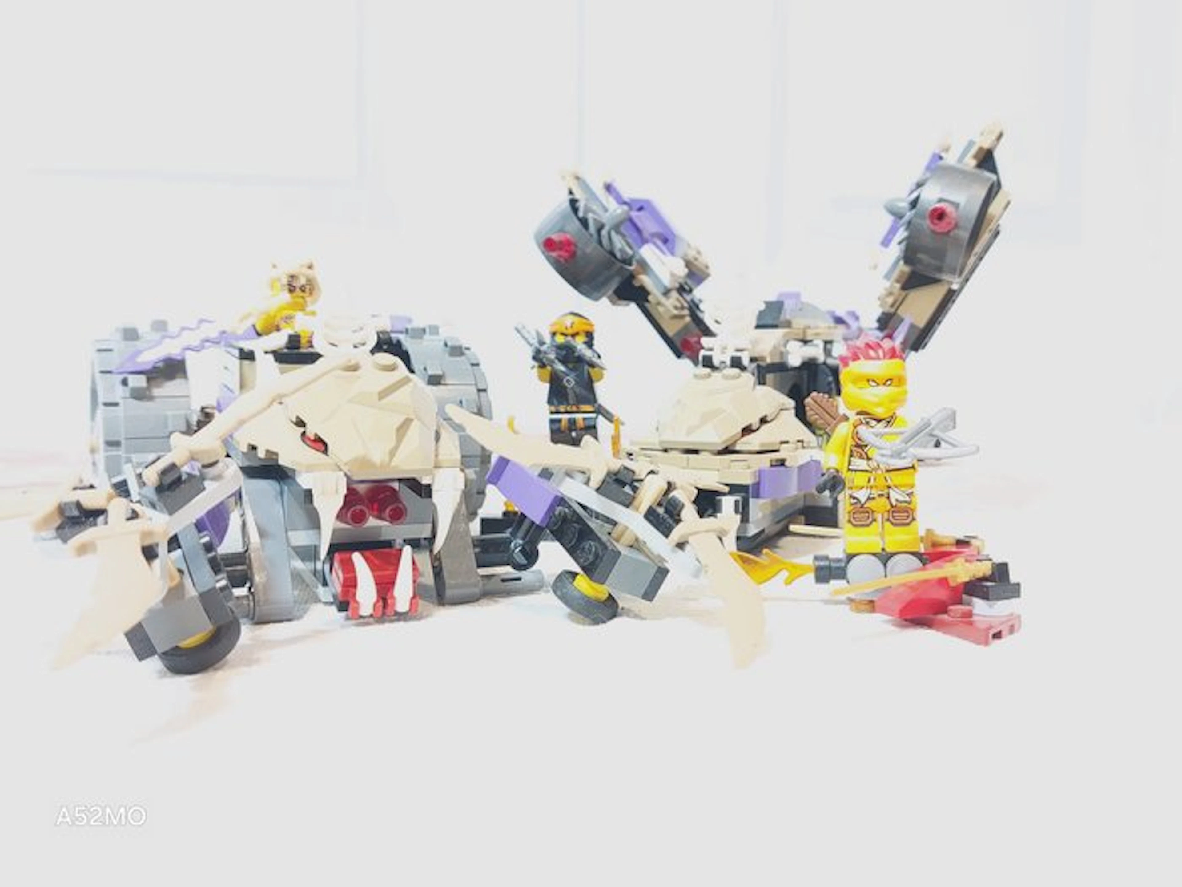 LEGO Set - Ninjago - 70745 Anacondrai Crusher 70746 Ondrai Copter Attack