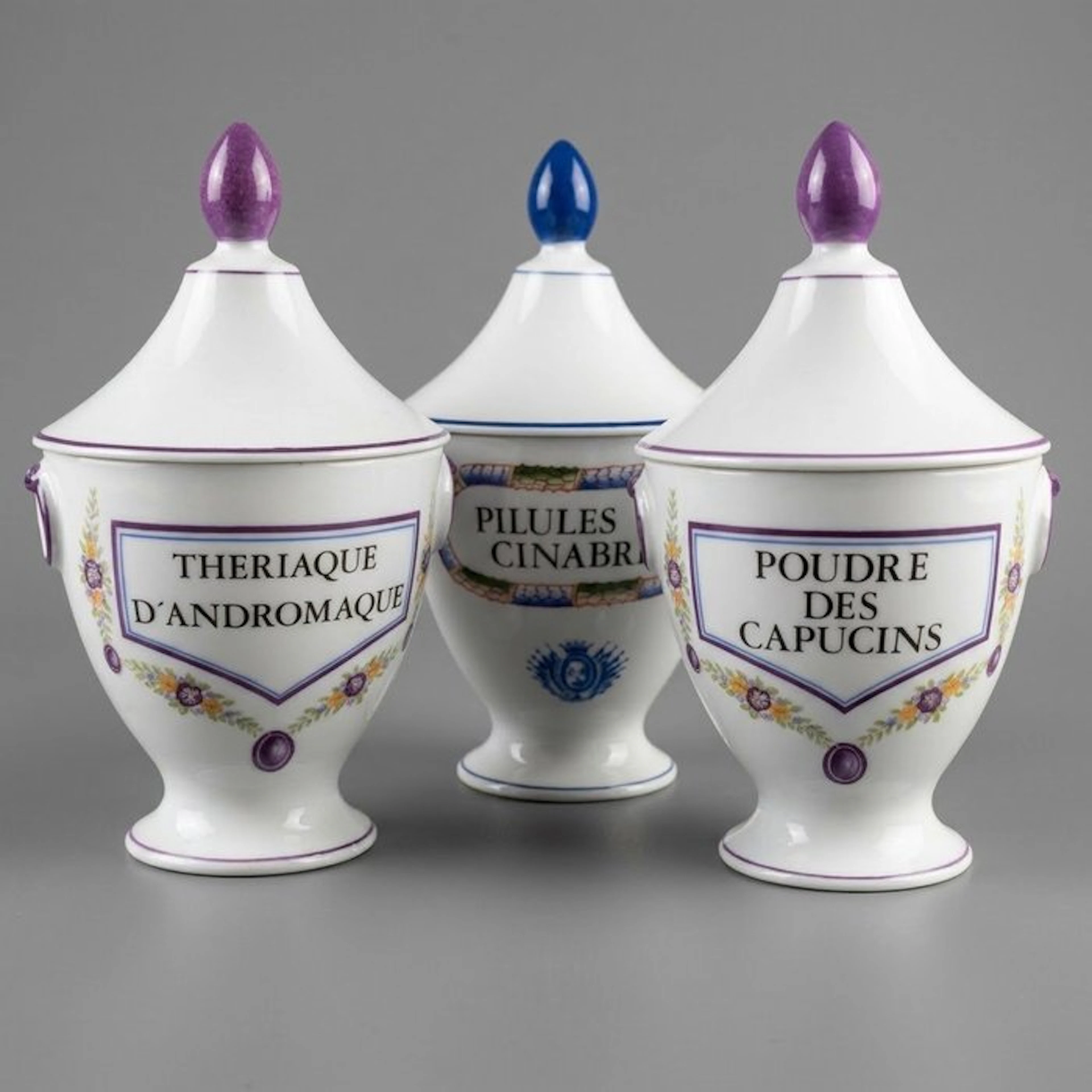 Limoges - Pharmacy jar (3) - Porcelain - Apothecary jars