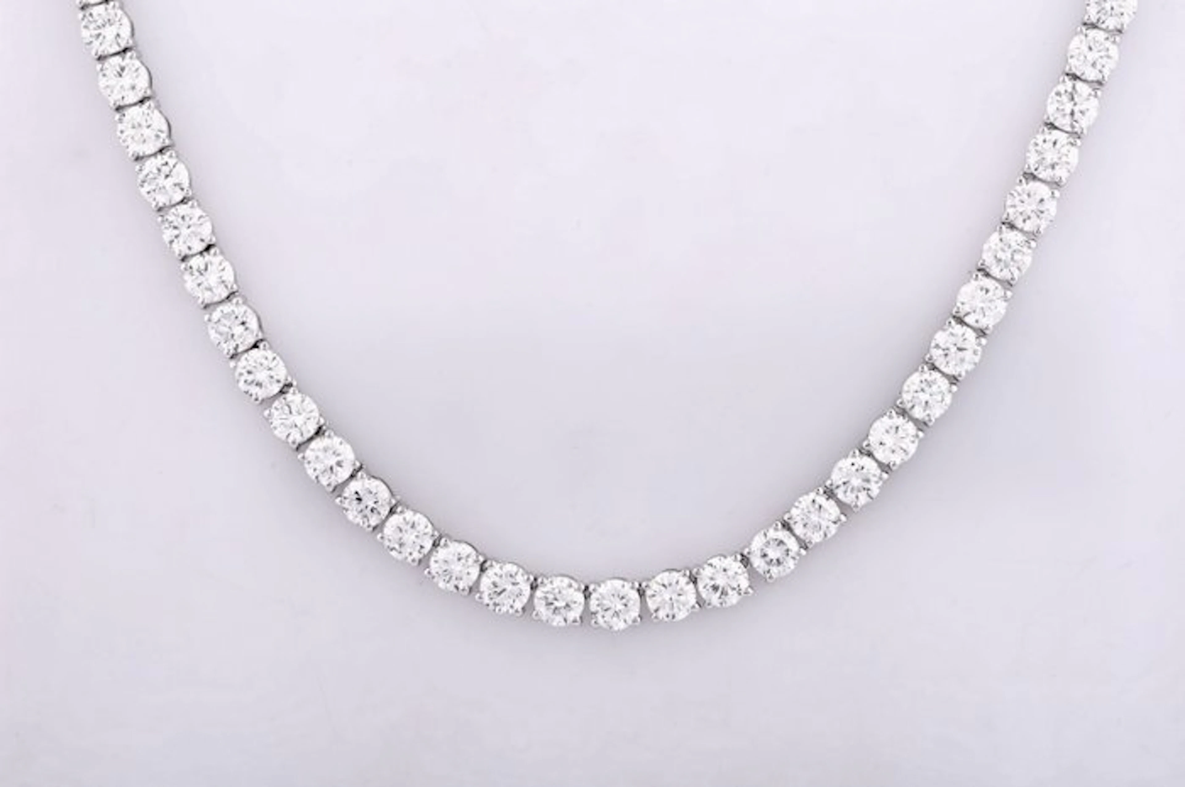 Necklace - 14 kt. White gold - 44.23ct. tw. Diamond (Lab-grown)