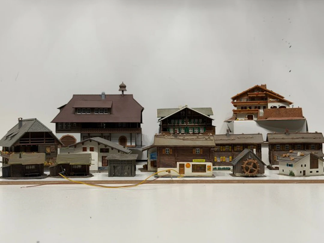 Faller, Kibri H0 - Model train buildings (14) - Mountain village
