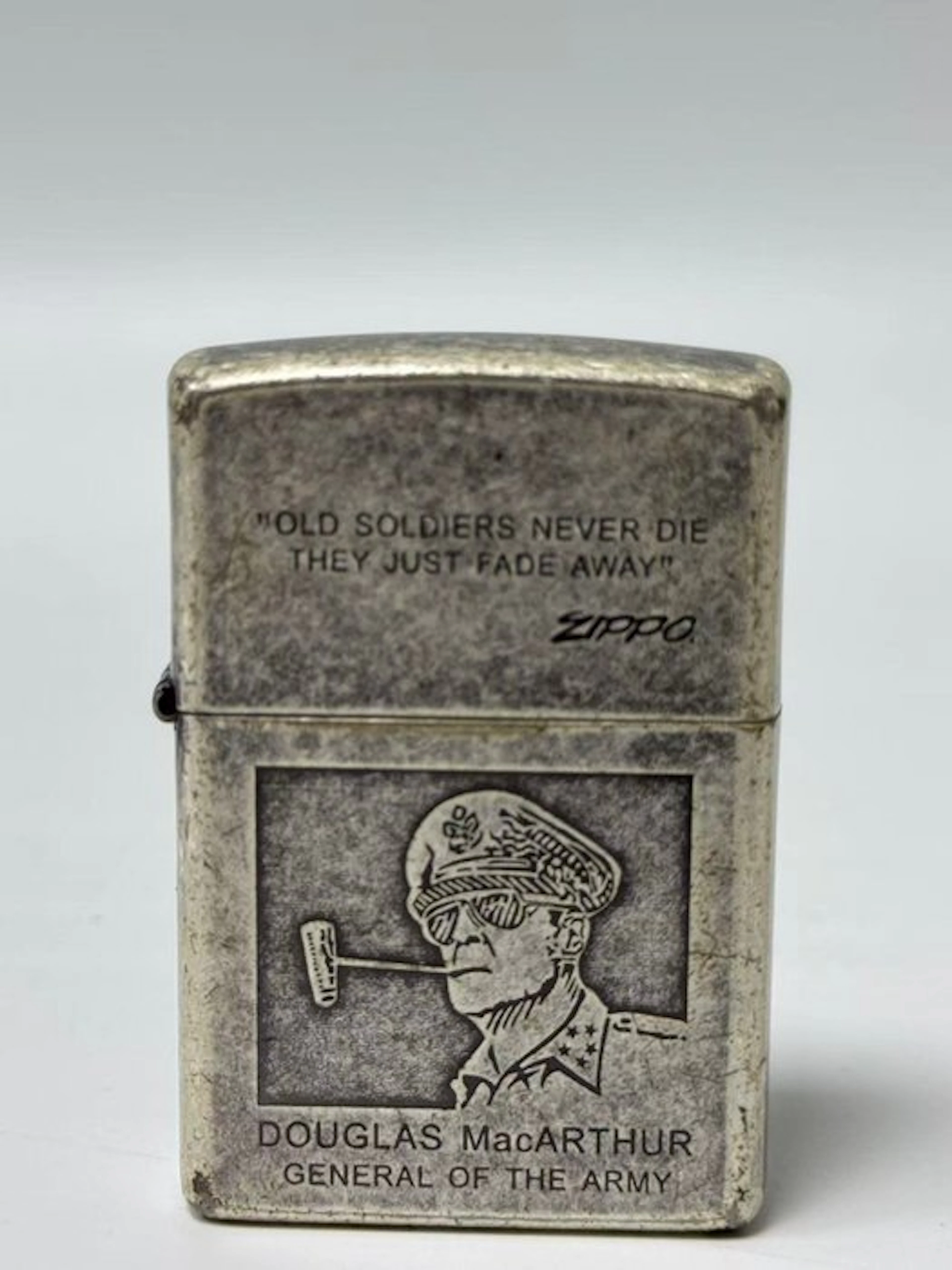 Zippo - Argento anticato – Generale MacArthur - No...
