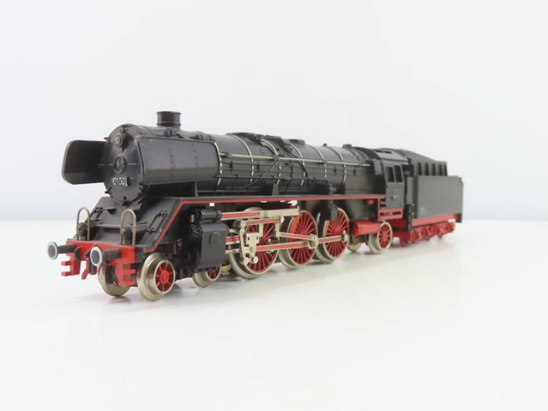Trix Express H0 - 2204 - Steam locomotive with tender (1) - BR 01 - DB