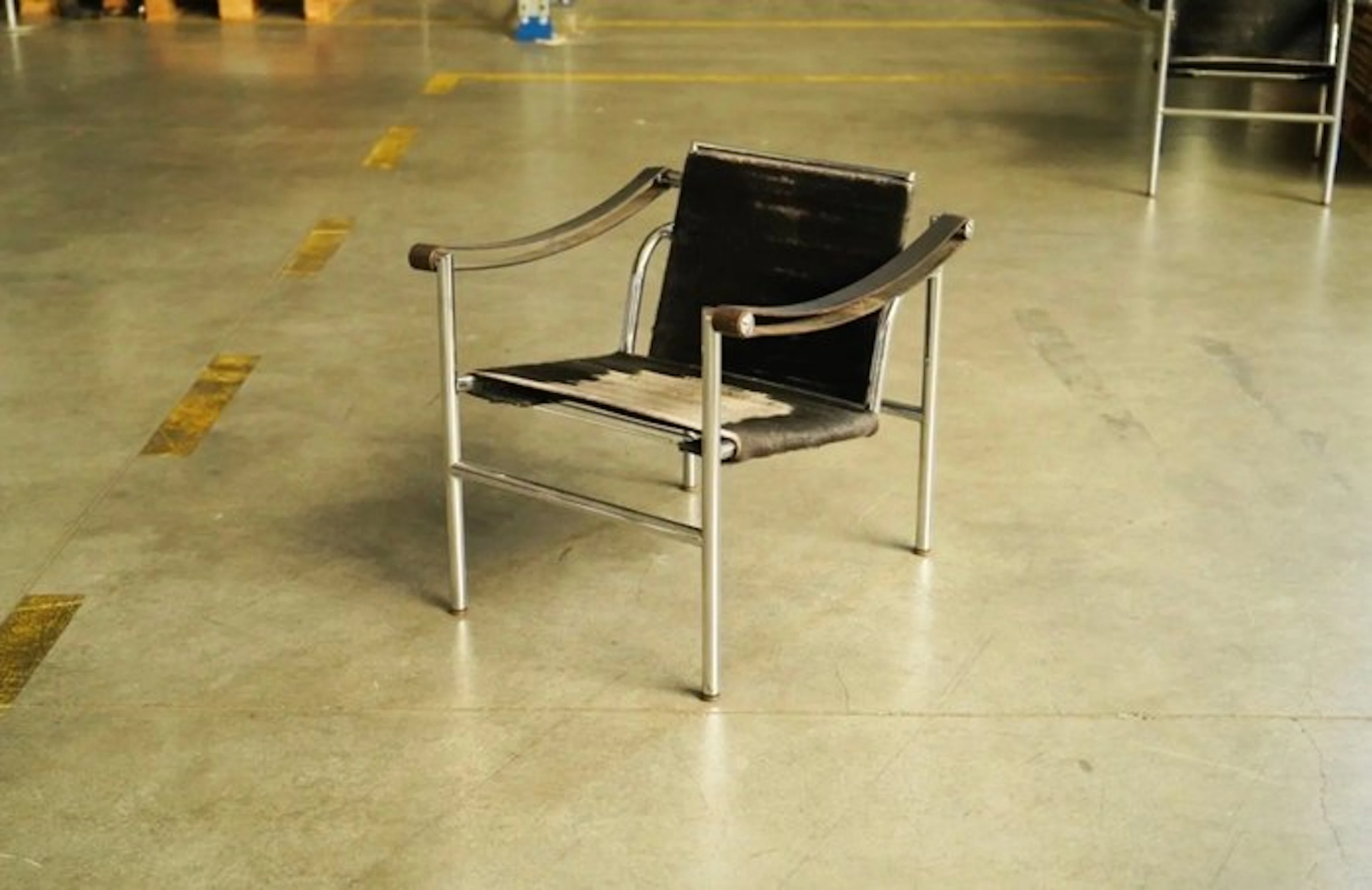 Le Corbusier - Armchair - LC1 - Leather, Steel, Wood, Chrome