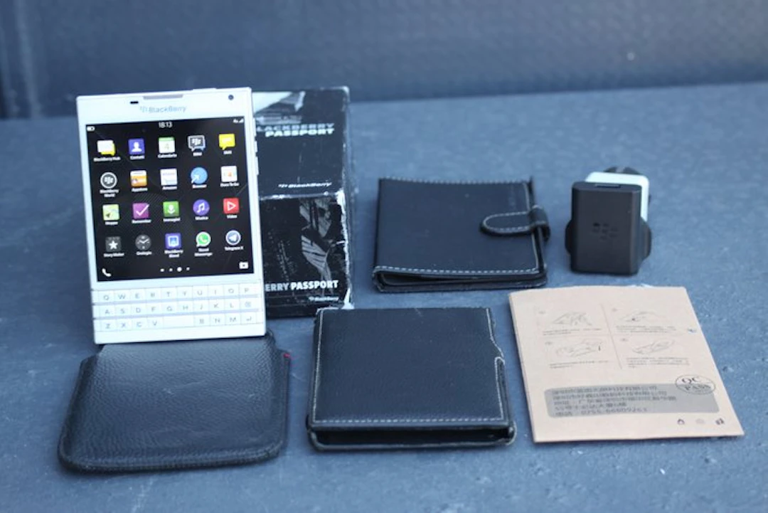 Blackberry BlackBerry Passport - Smartphone (1) - In original box