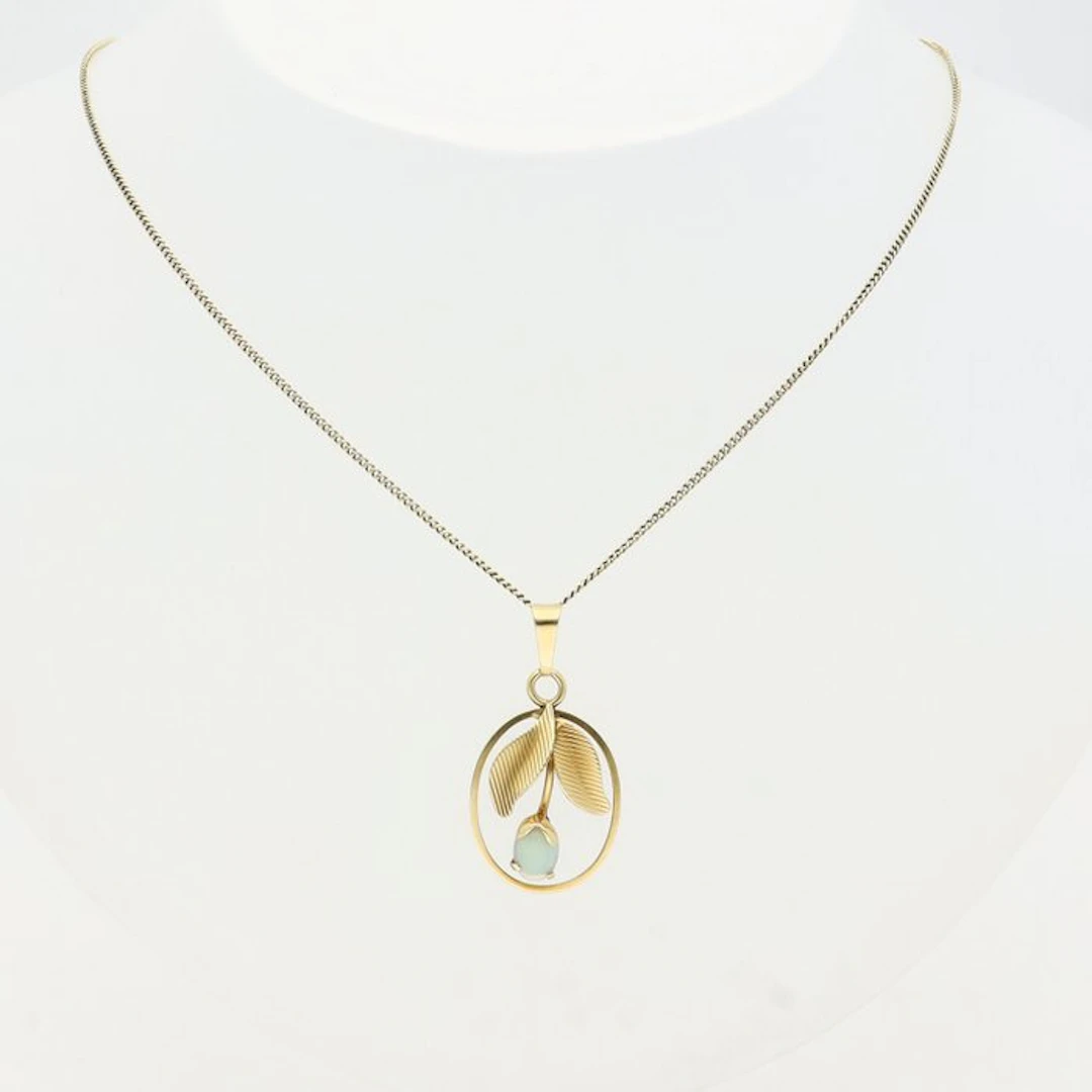 Necklace with pendant - 14 kt. Yellow gold Opal