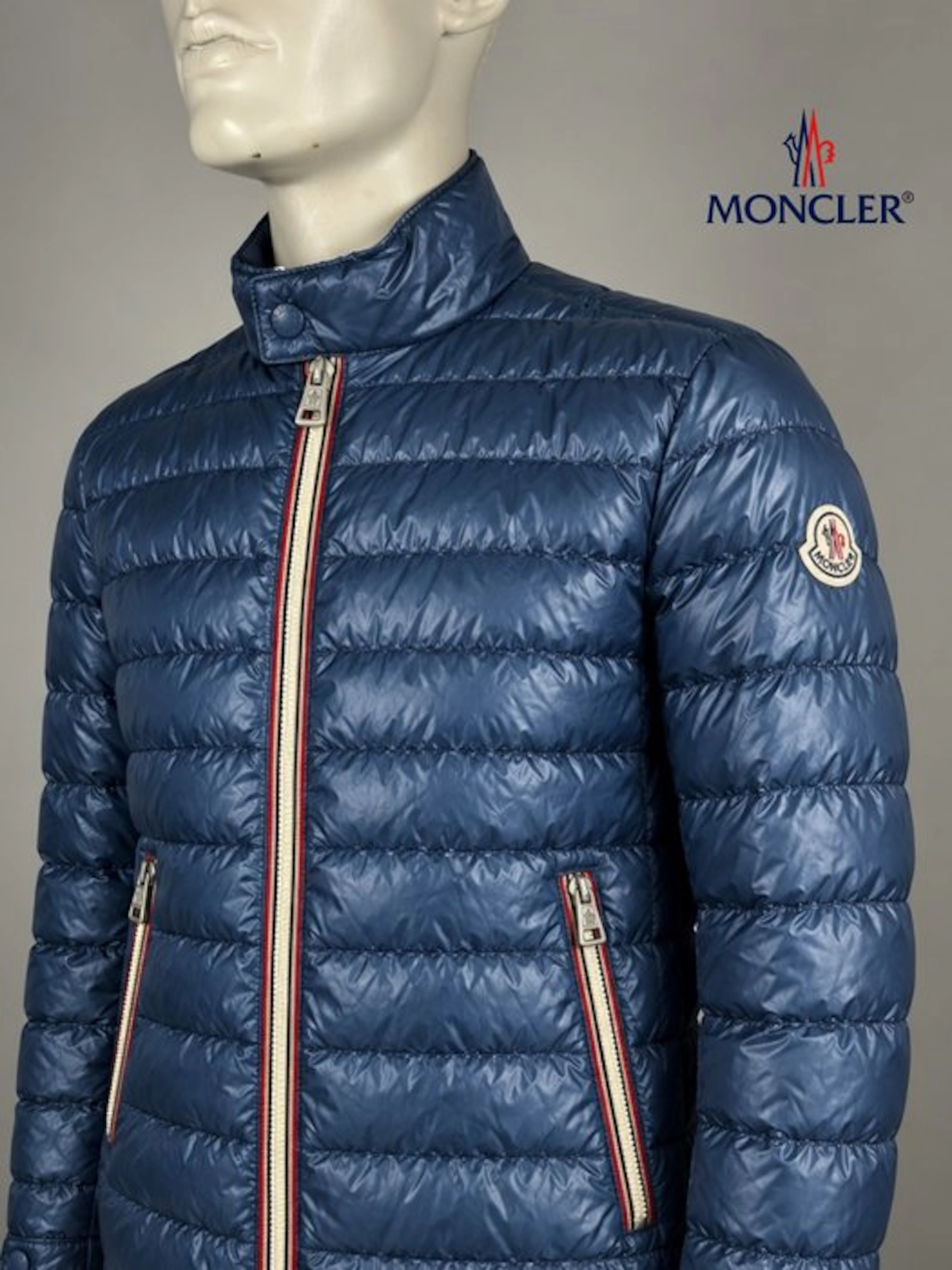 Moncler - Down jacket