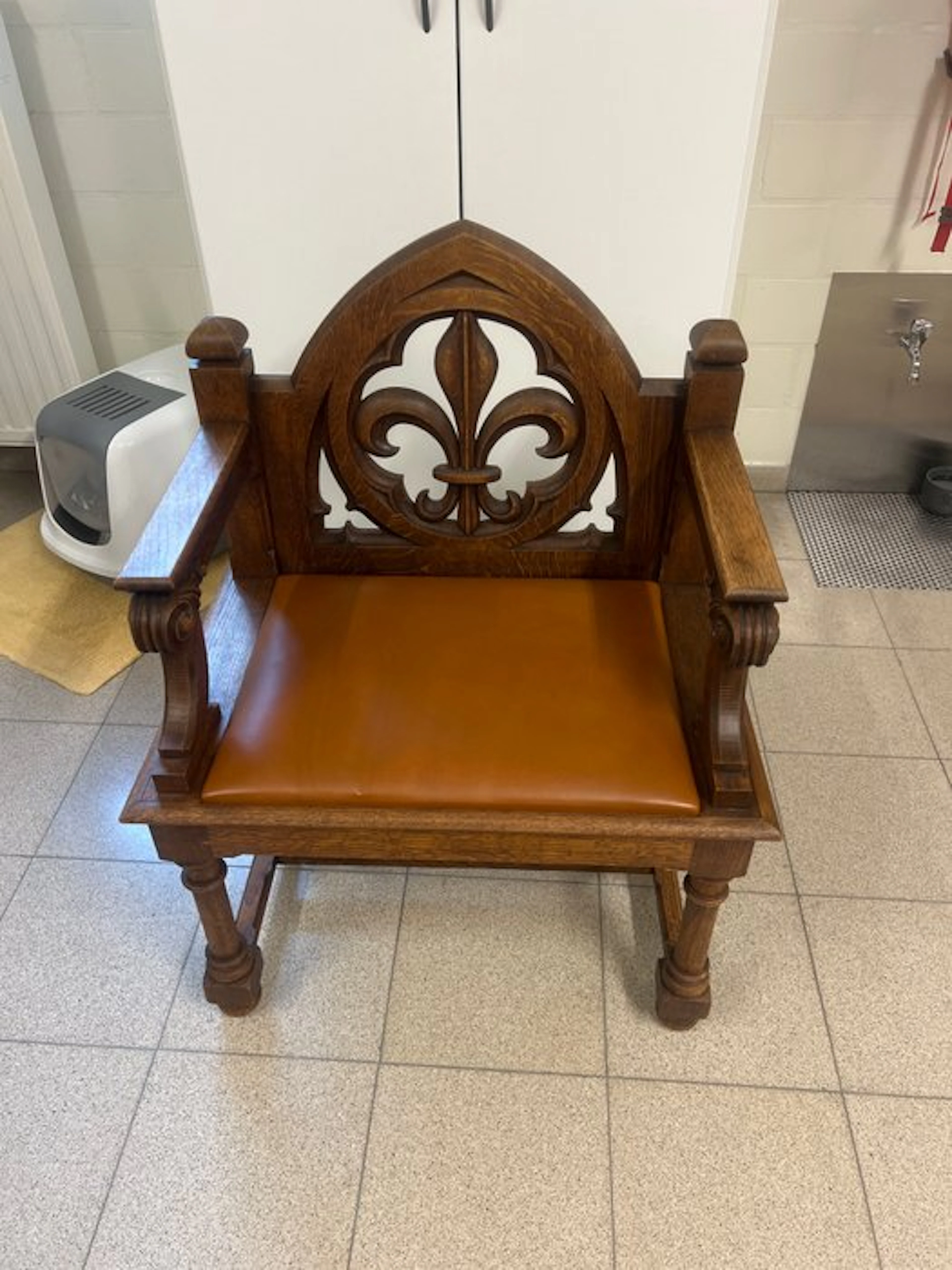 Chair - Oak - Armchair French Lily