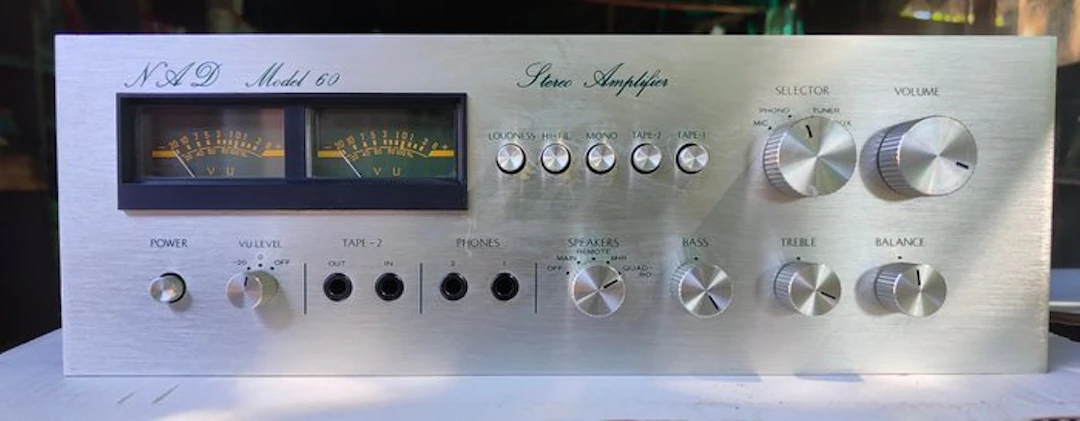 NAD - Model 60 Solid state integrated amplifier