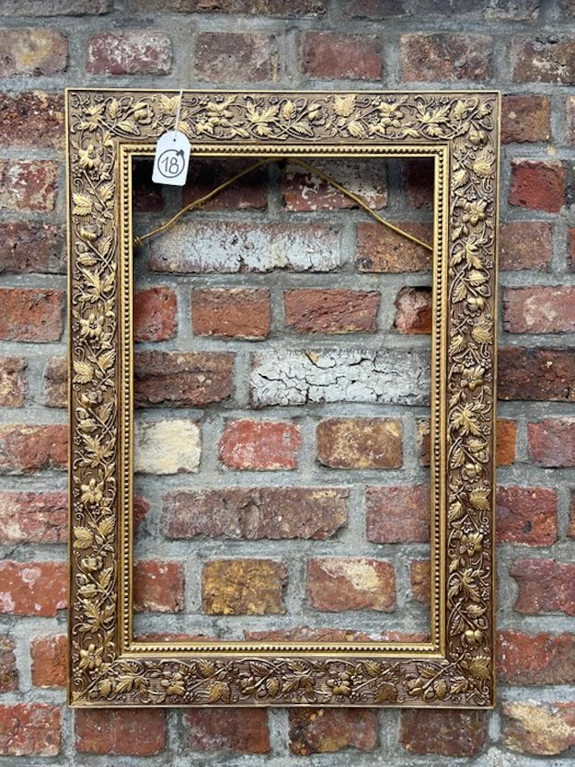 Frame - 18. Old gold-gilt picture frame. For painting 53×33 cm.