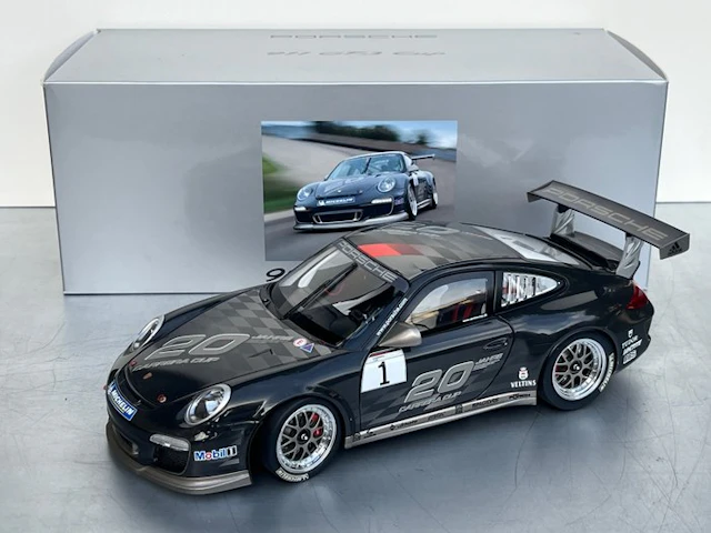 MiniChamps 1:18 - Model race car - Porsche 911 (997) GT3...