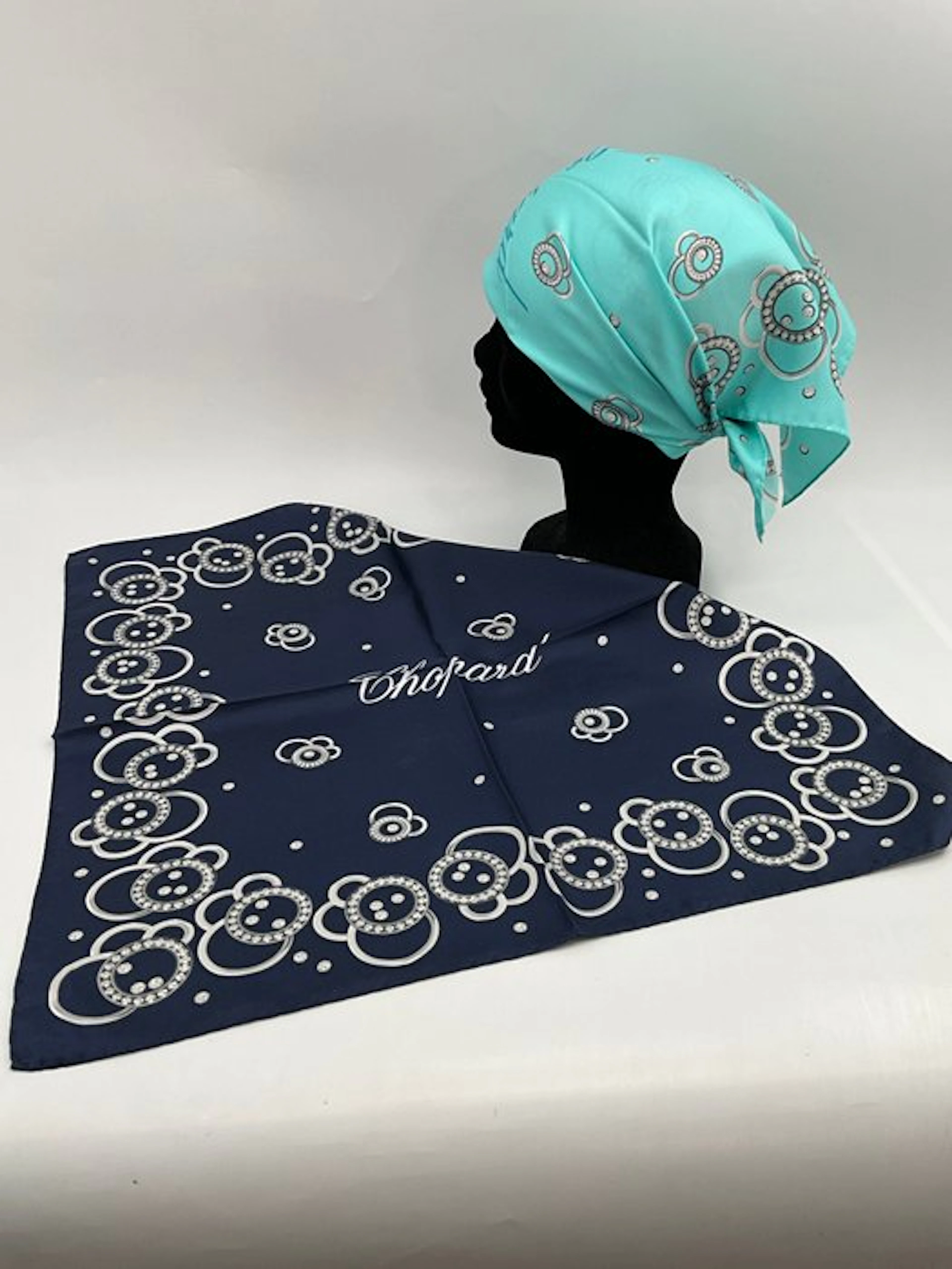 Chopard - Lot 2 cercles de Diamants /Luxe Silk - Foulard