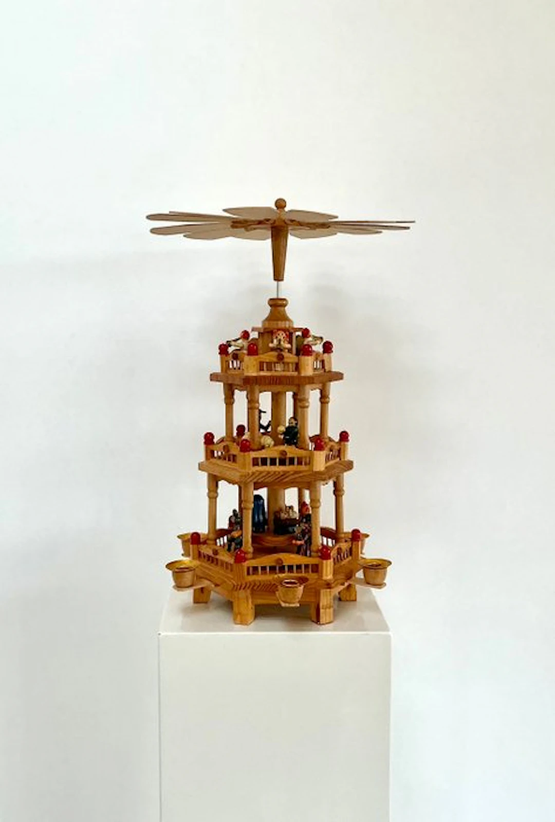 Nativity scene - Three-tier Christmas pyramid - Wood - Original 1970s