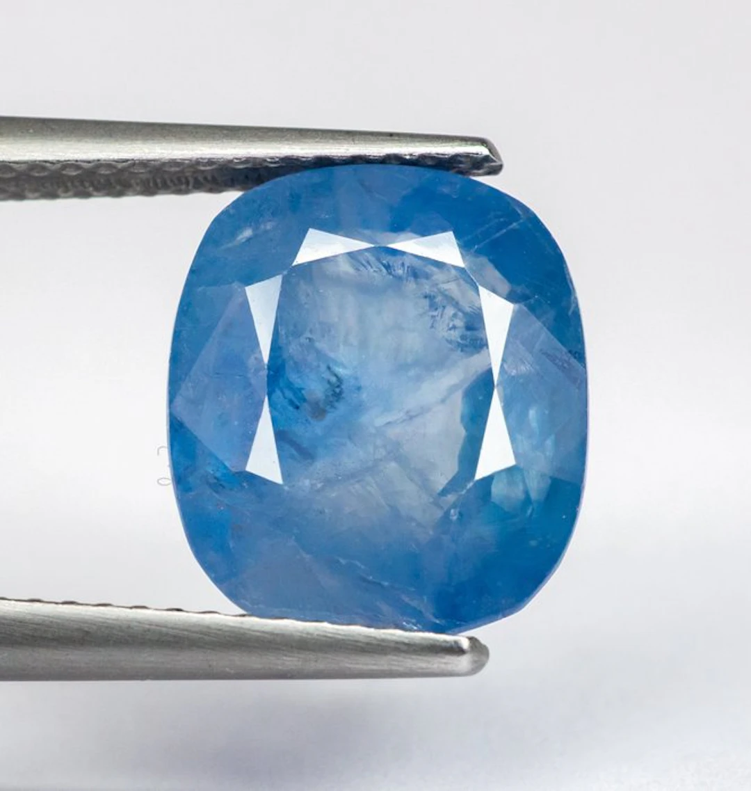 Sapphire - 7.53 ct - Antwerp Laboratory for Gemstone...