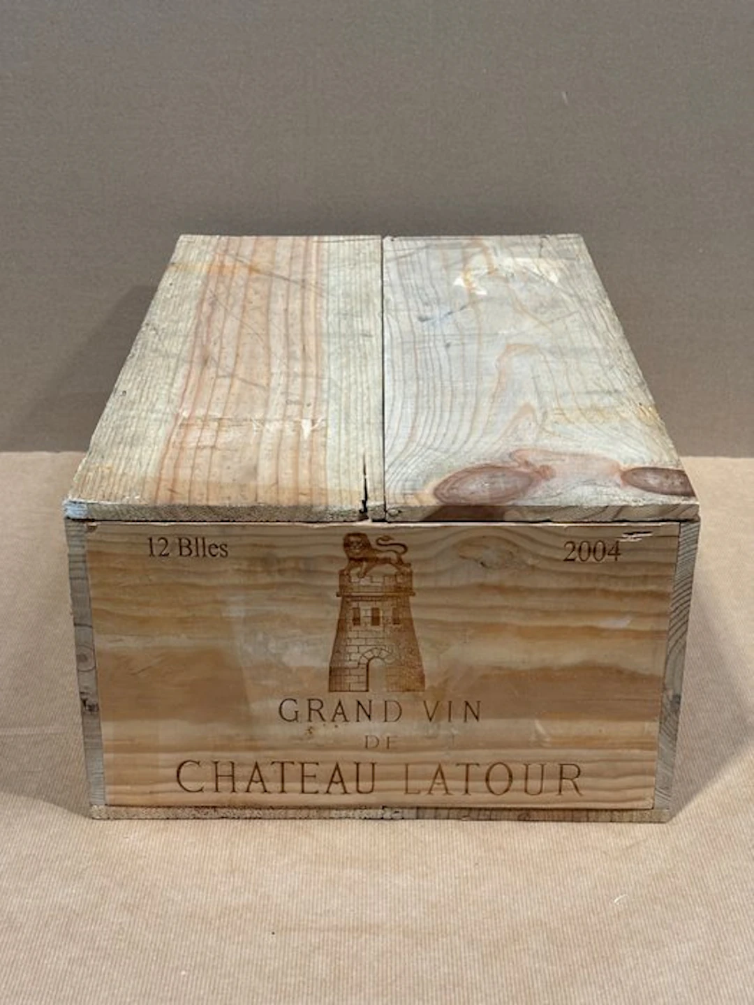 2004 Chateau Latour - Pauillac 1er Grand Cru Classé - 12 Bottles (0.75L)