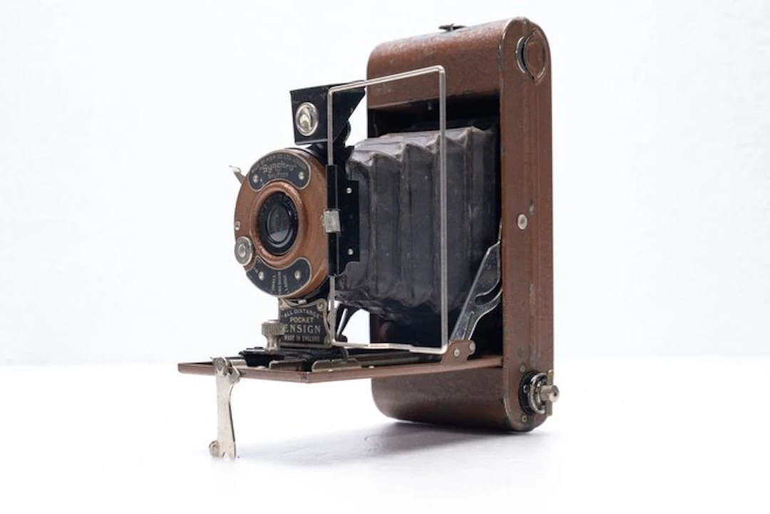 ENSIGN All-Distance Pocket Analogue folding camera