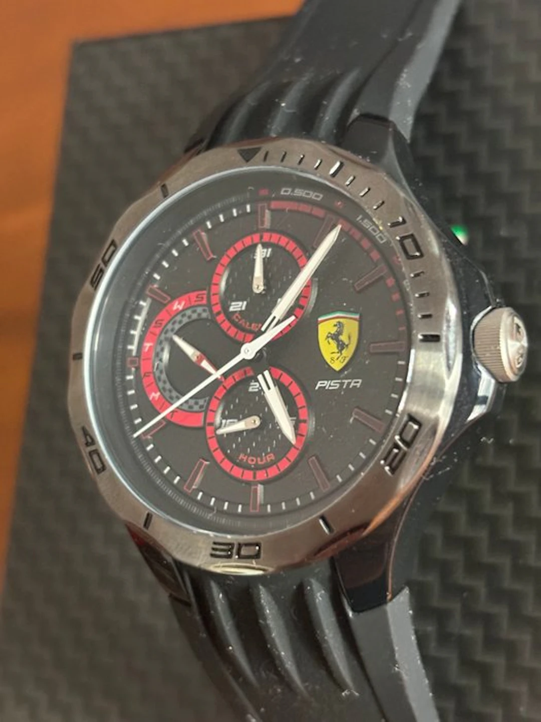 Ferrari watch, chronograph, black dial, quartz - Ferrari - AL quarzo - 2024