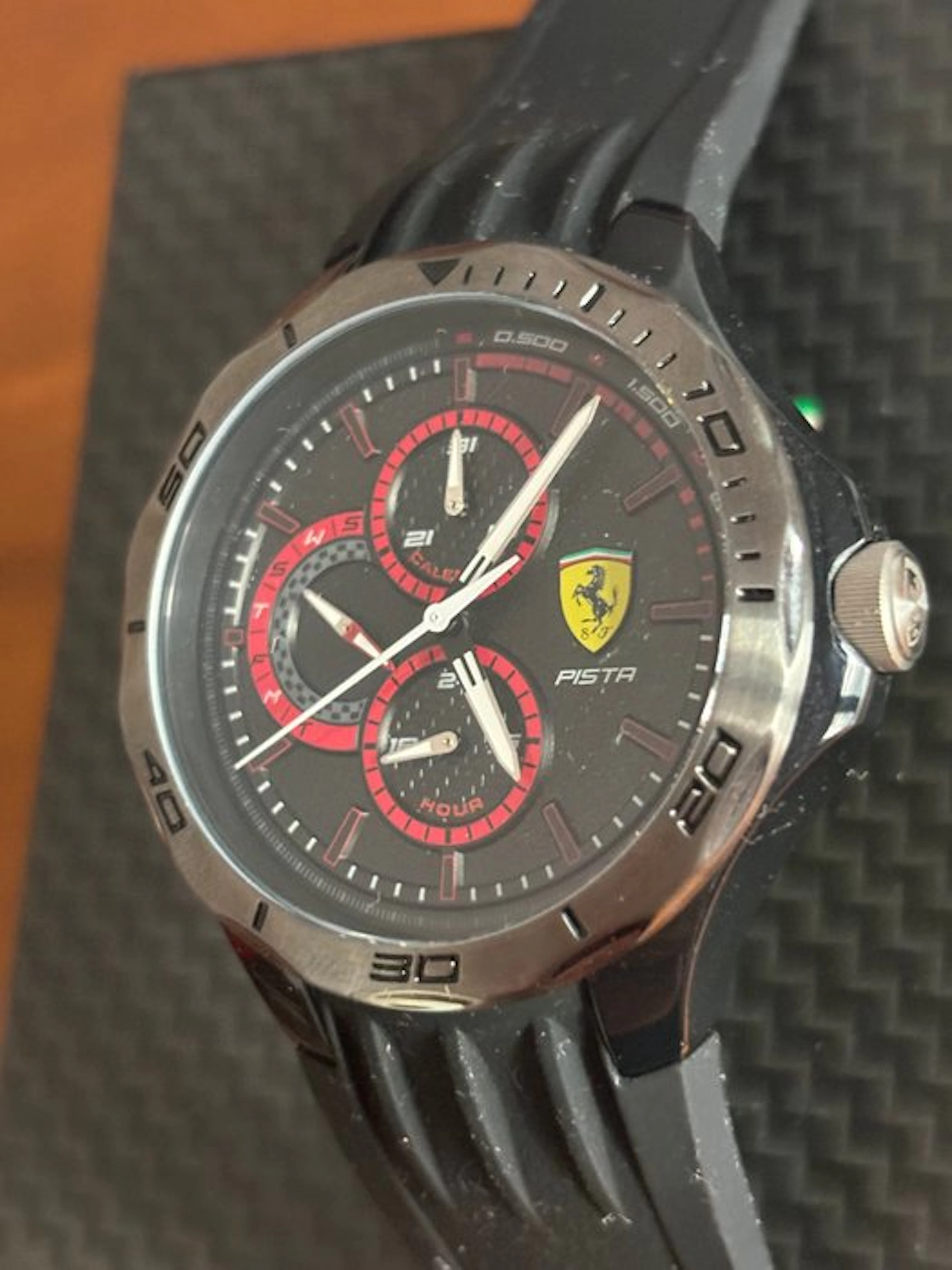 Ferrari watch, chronograph, black dial, quartz - Ferrari - AL quarzo - 2024