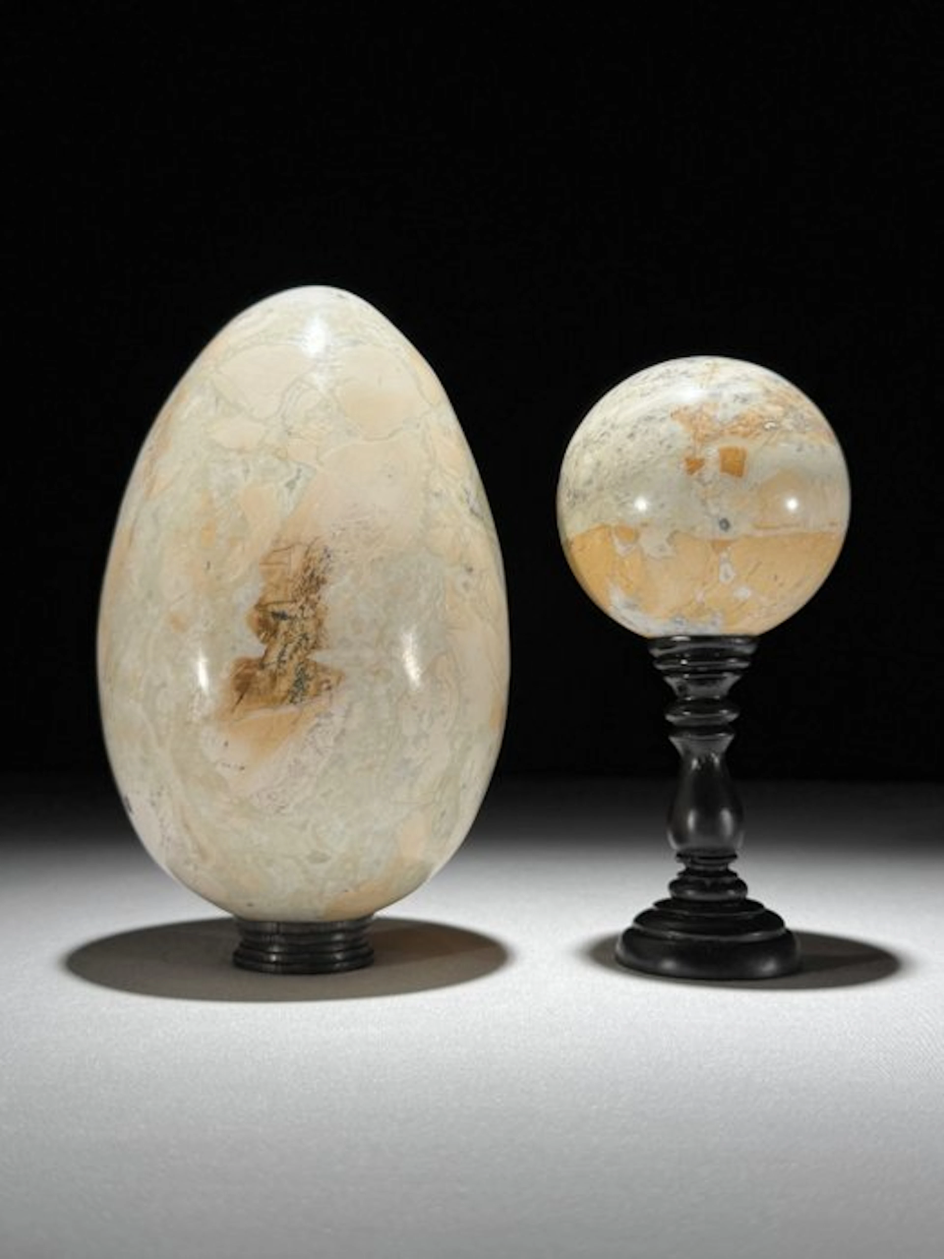 NO RESERVE PRICE - Wonderful Pair of Onyx Egg-Shaped...