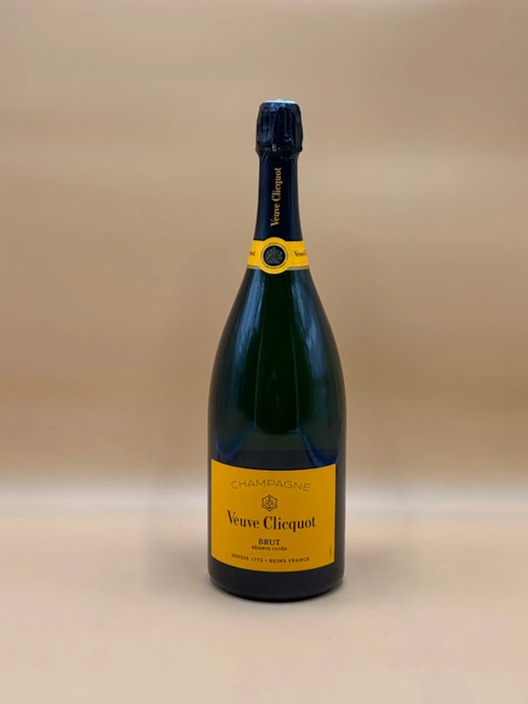 Veuve Clicquot, Réserve Cuvée - Champagne Brut - 1 Magnum (1.5L)