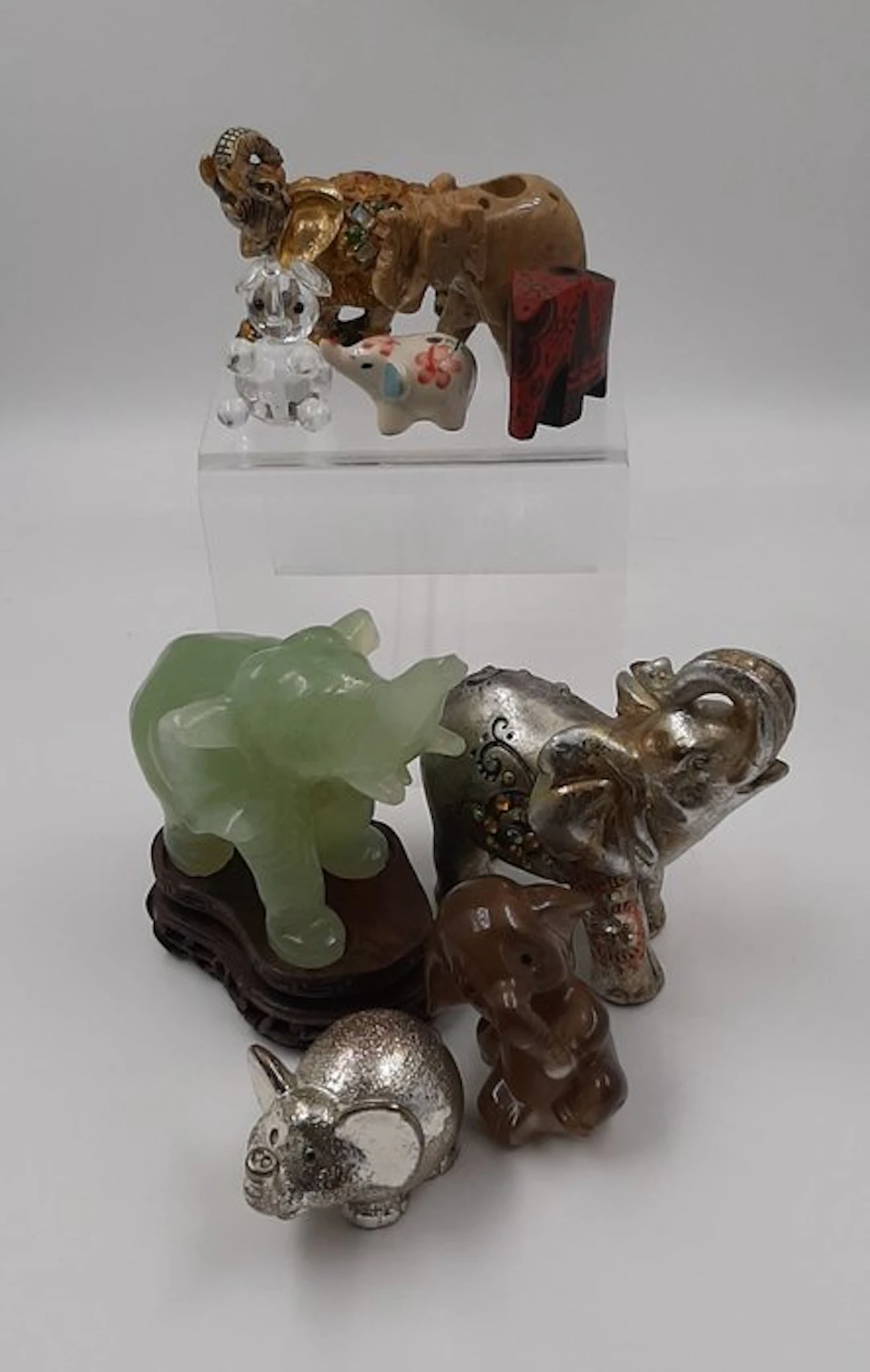 Animal themed collection - Elephant statuettes