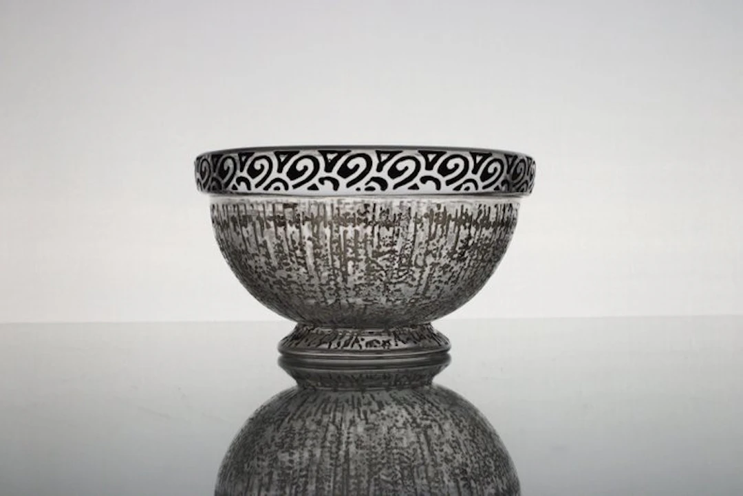 Daum Frères - Platter - etched and enameled