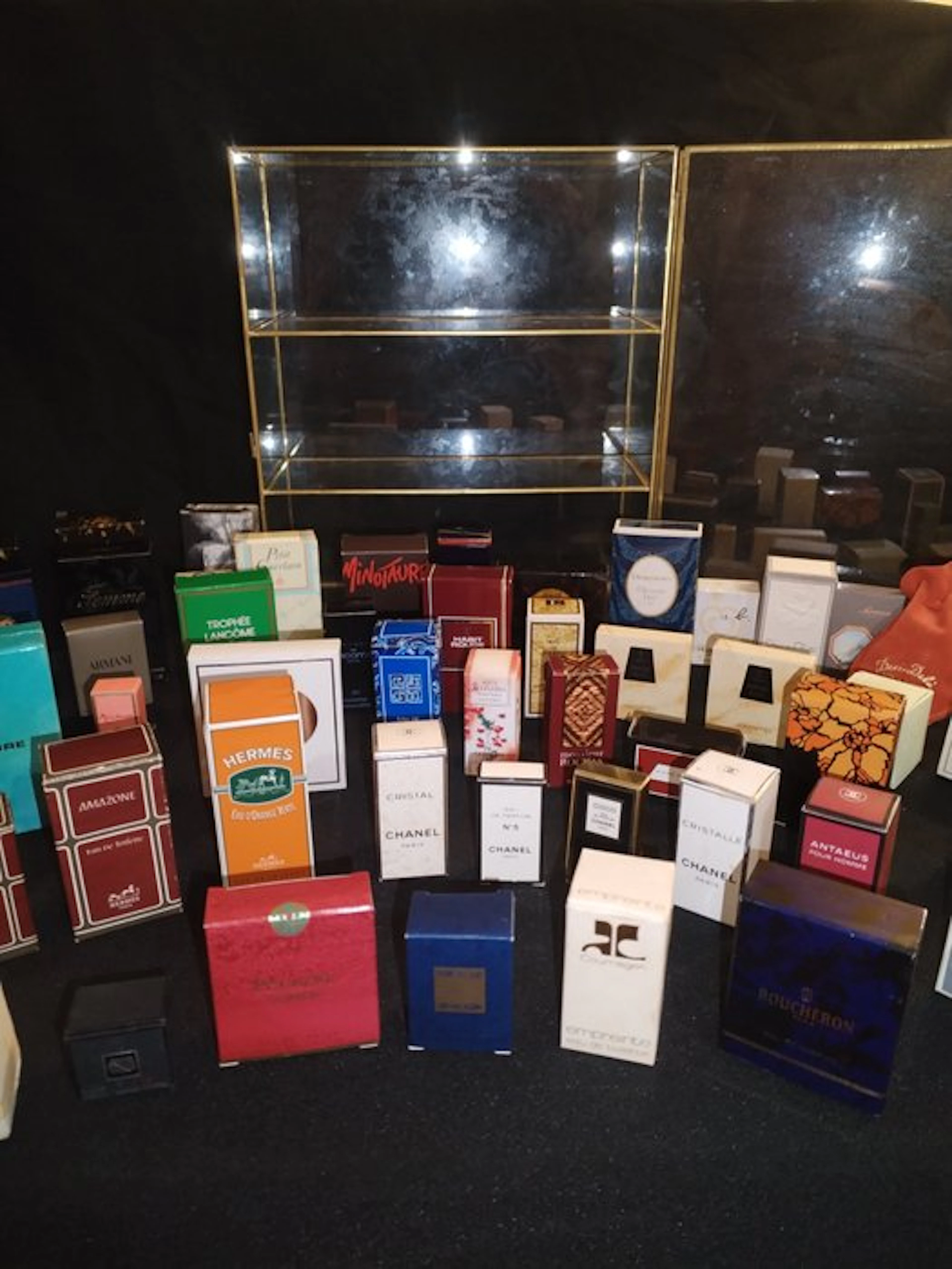 Perfume flask (61) - Glass