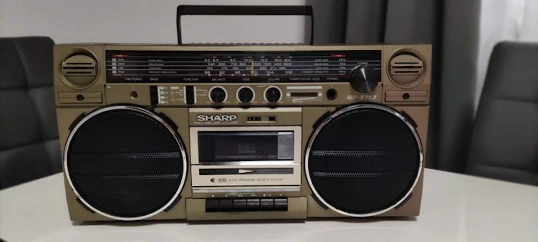 Sharp - GF-5757HB Stereo Radio Cassette recorder-player