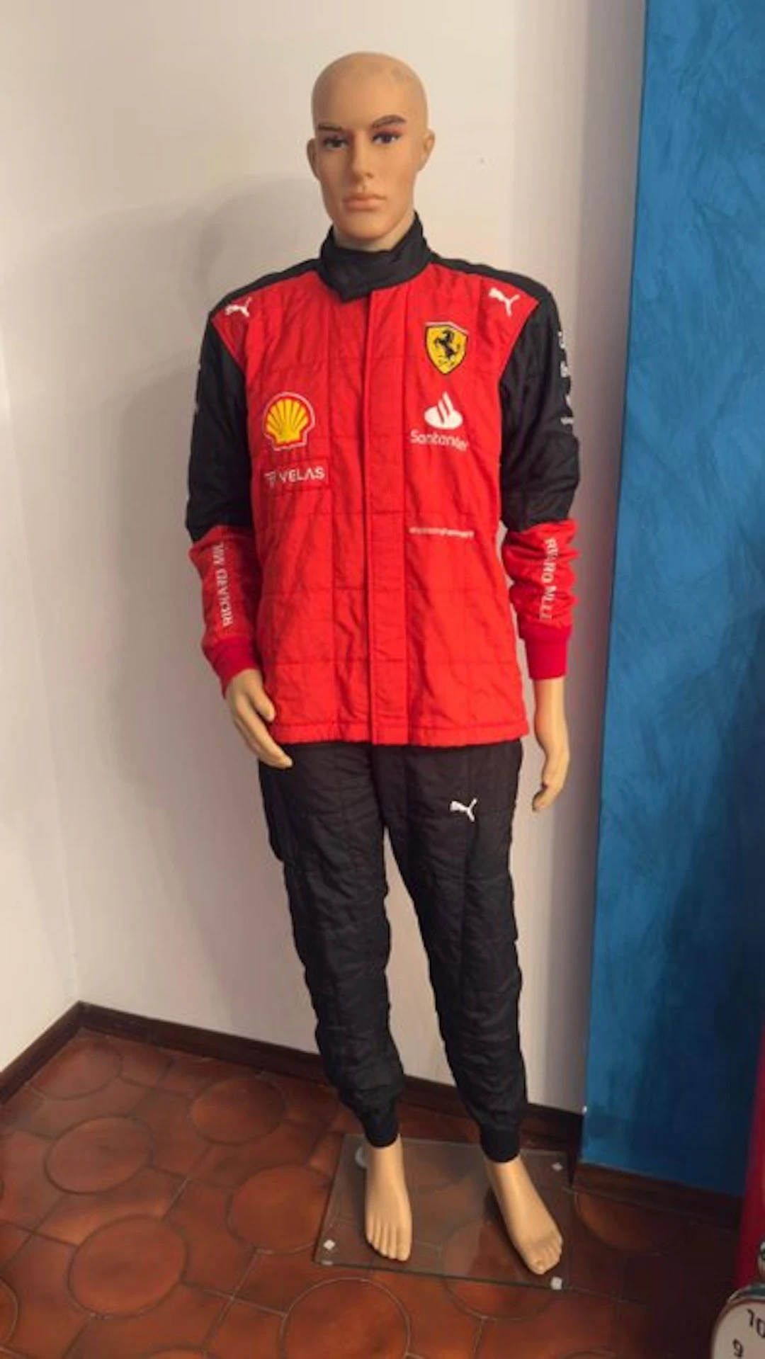 Ferrari - Formula One - Charles Leclerc and Carlos Sainz - 2022 - Pitcrew suit