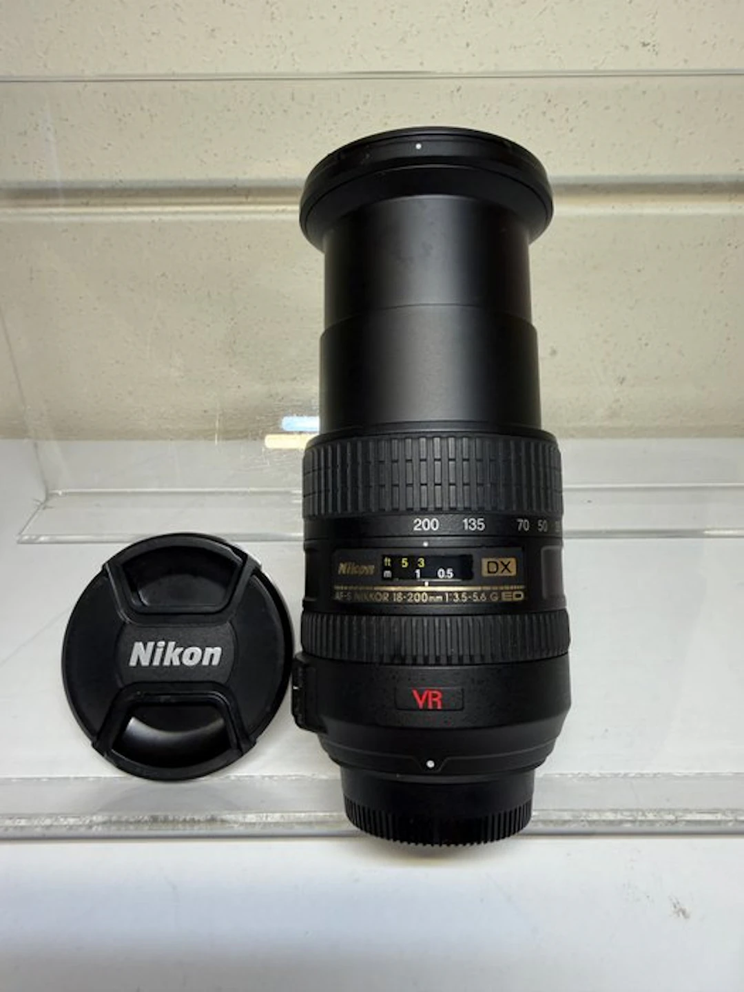 Nikon AF-S NIKKOR 18-200mm 1:3.5-5.6 G ED VR DX Prime lens