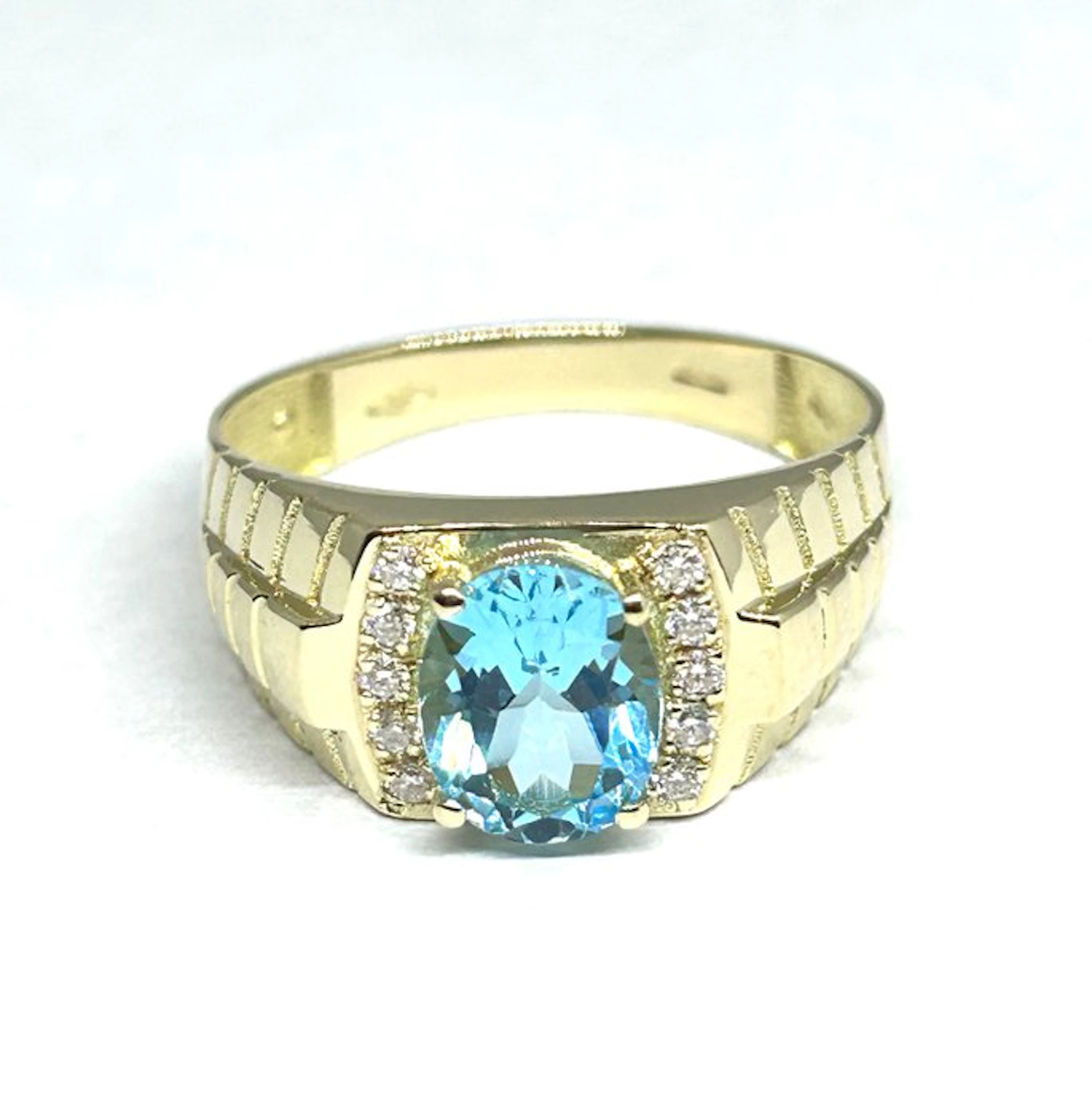 Ring - 18 kt. Yellow gold - 2.80ct. tw. Topaz - Diamond