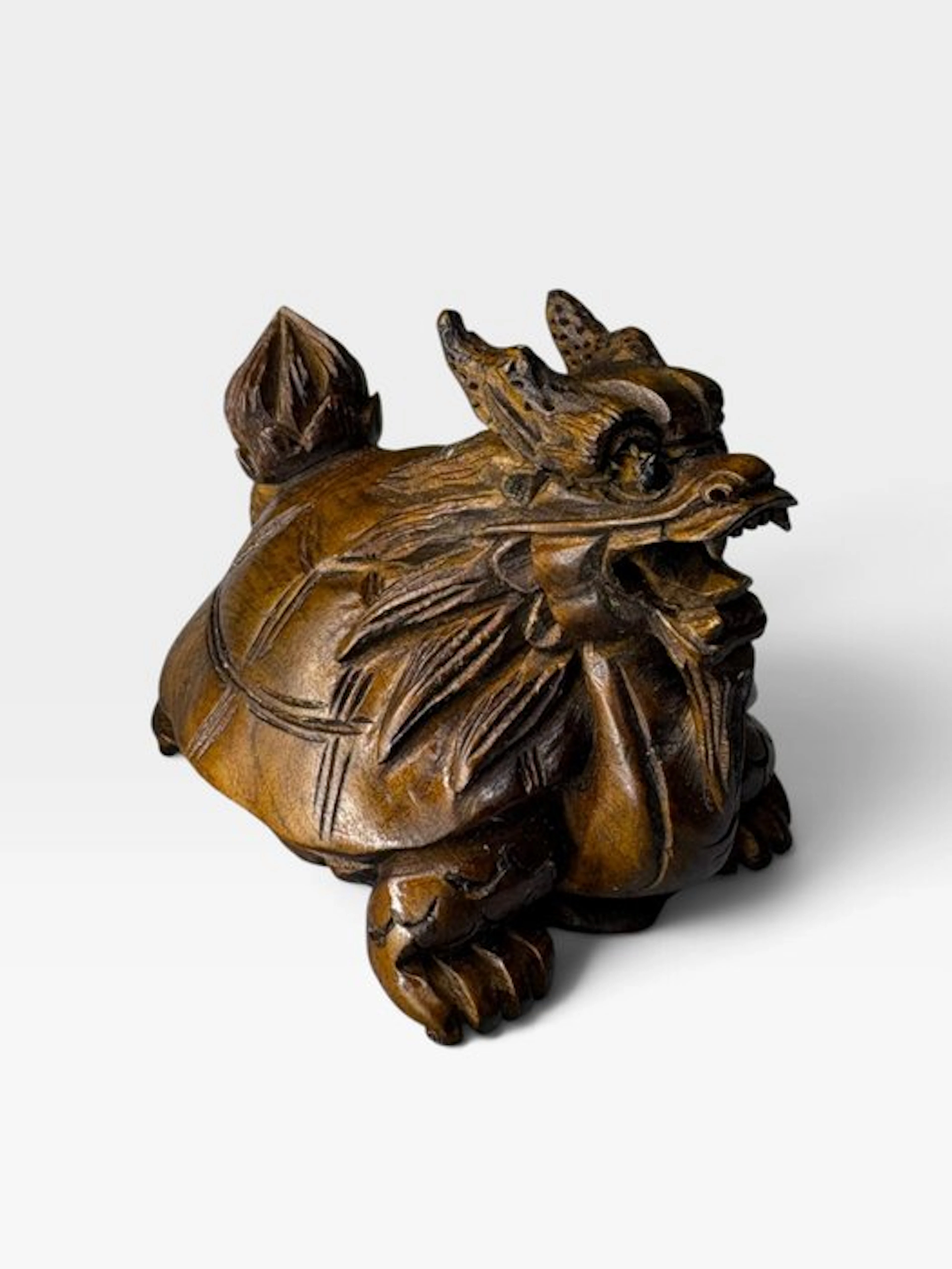 Carved wooden netsuke. - Wood - other