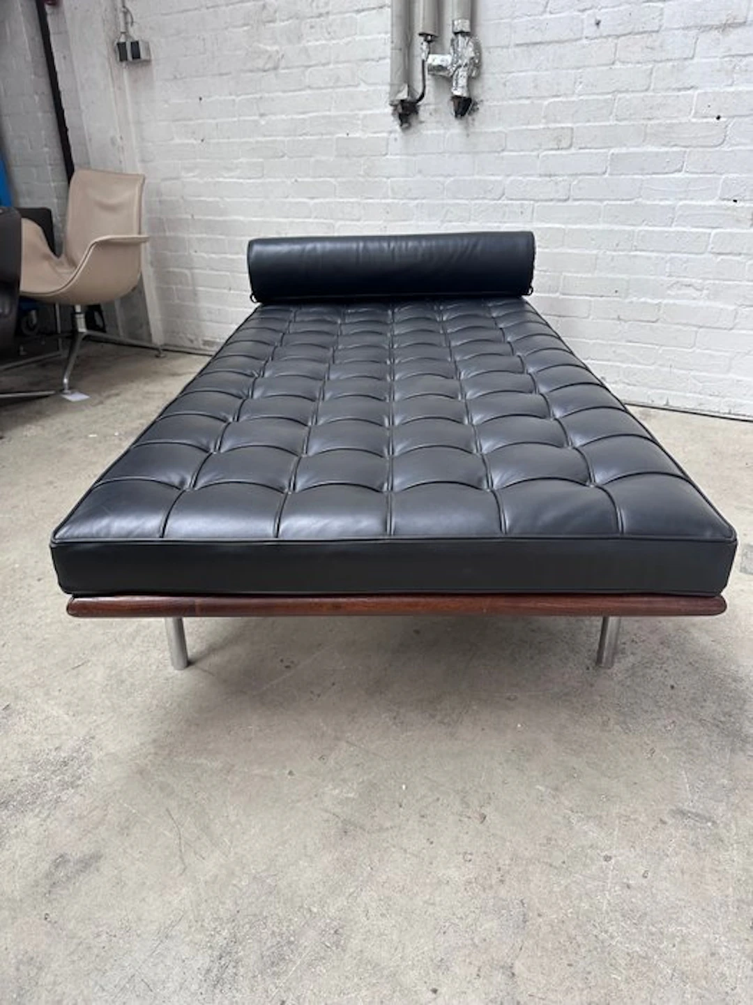Knoll - Ludwig Mies van der Rohe - Sofa - Barcelona Daybed - Leather