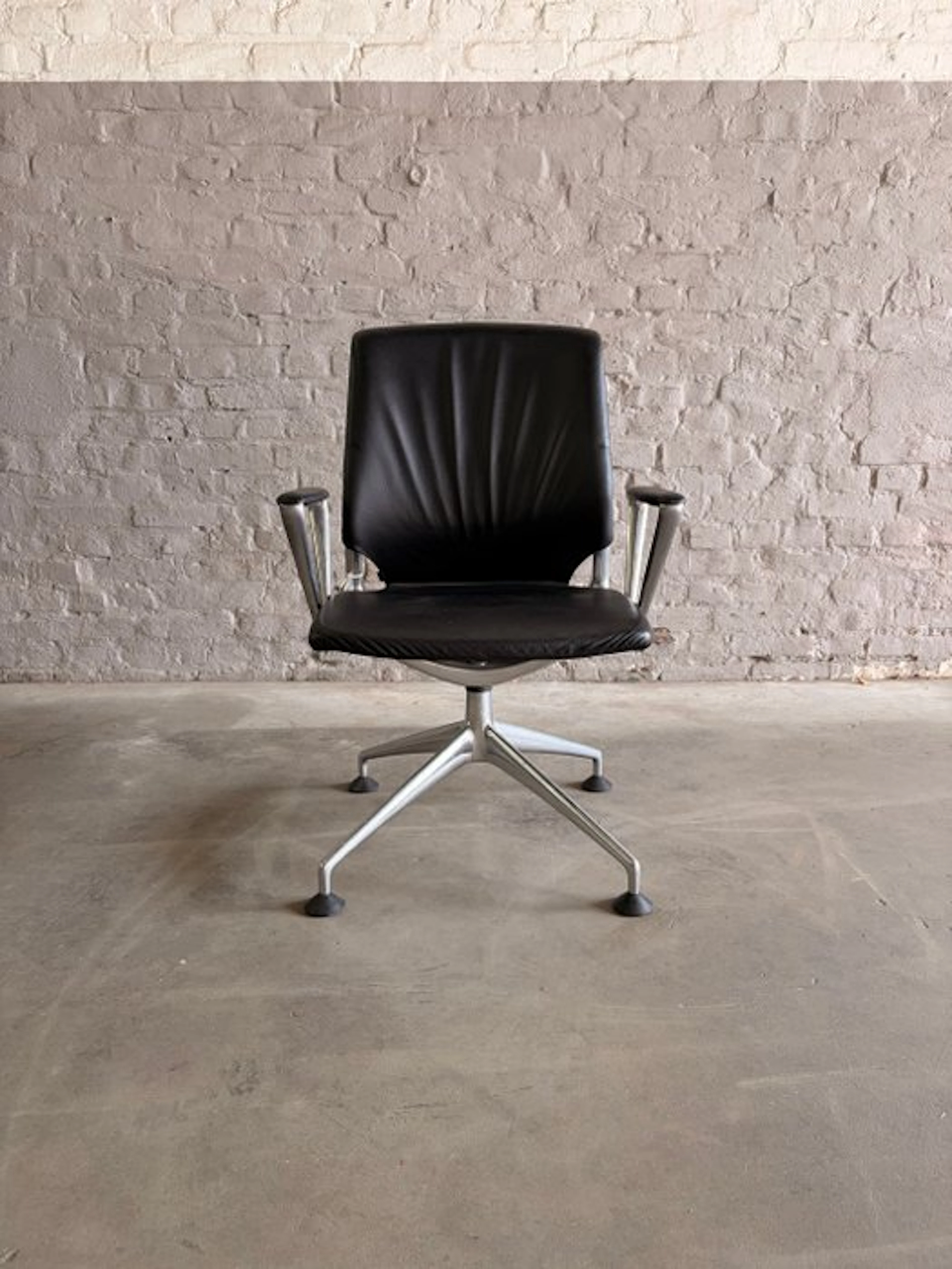 Vitra - Alberto Meda - Office chair - Meda - Calfskin