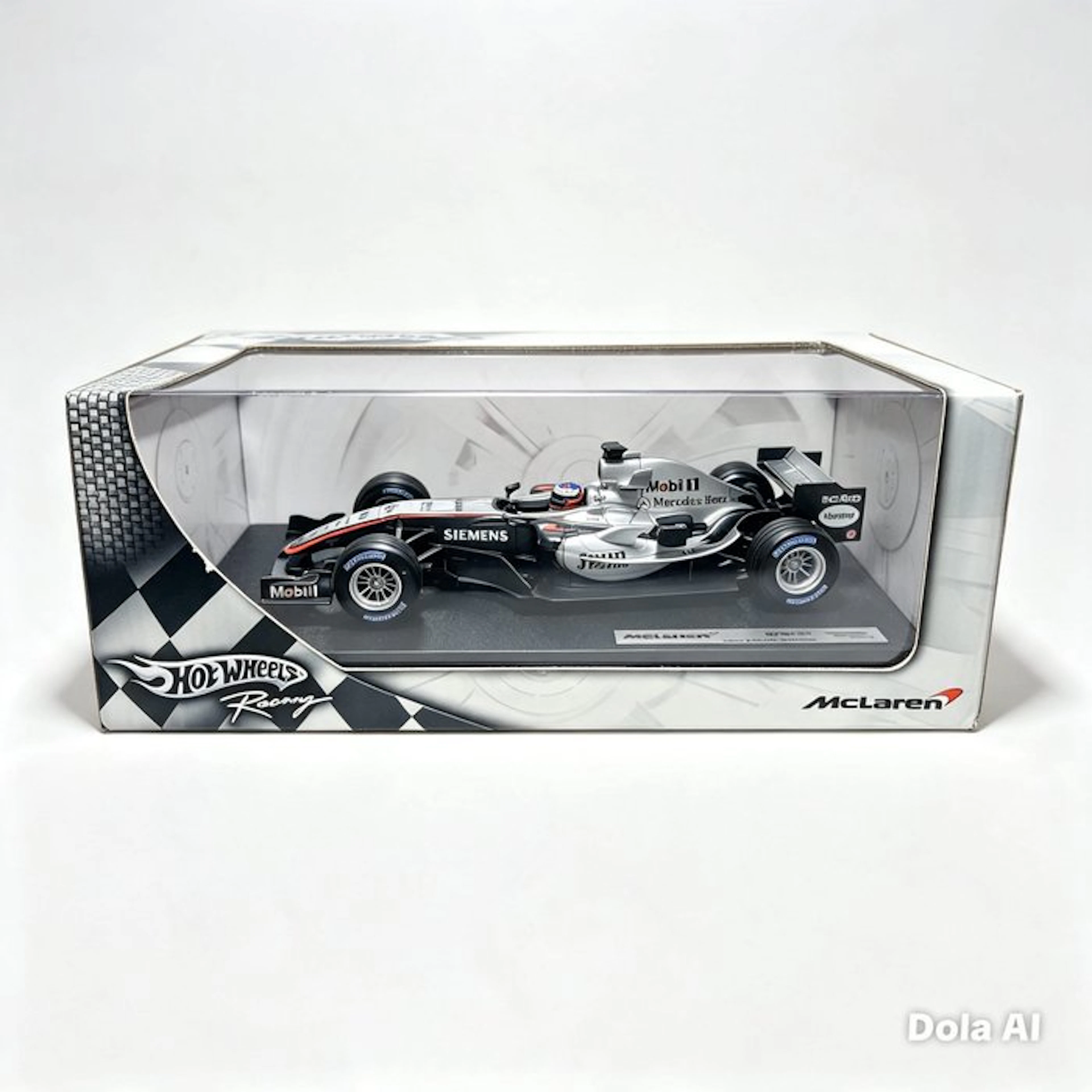 Hot Wheels 1:18 - Model sports car - McLaren MP4-20 Juan Pablo Montoya