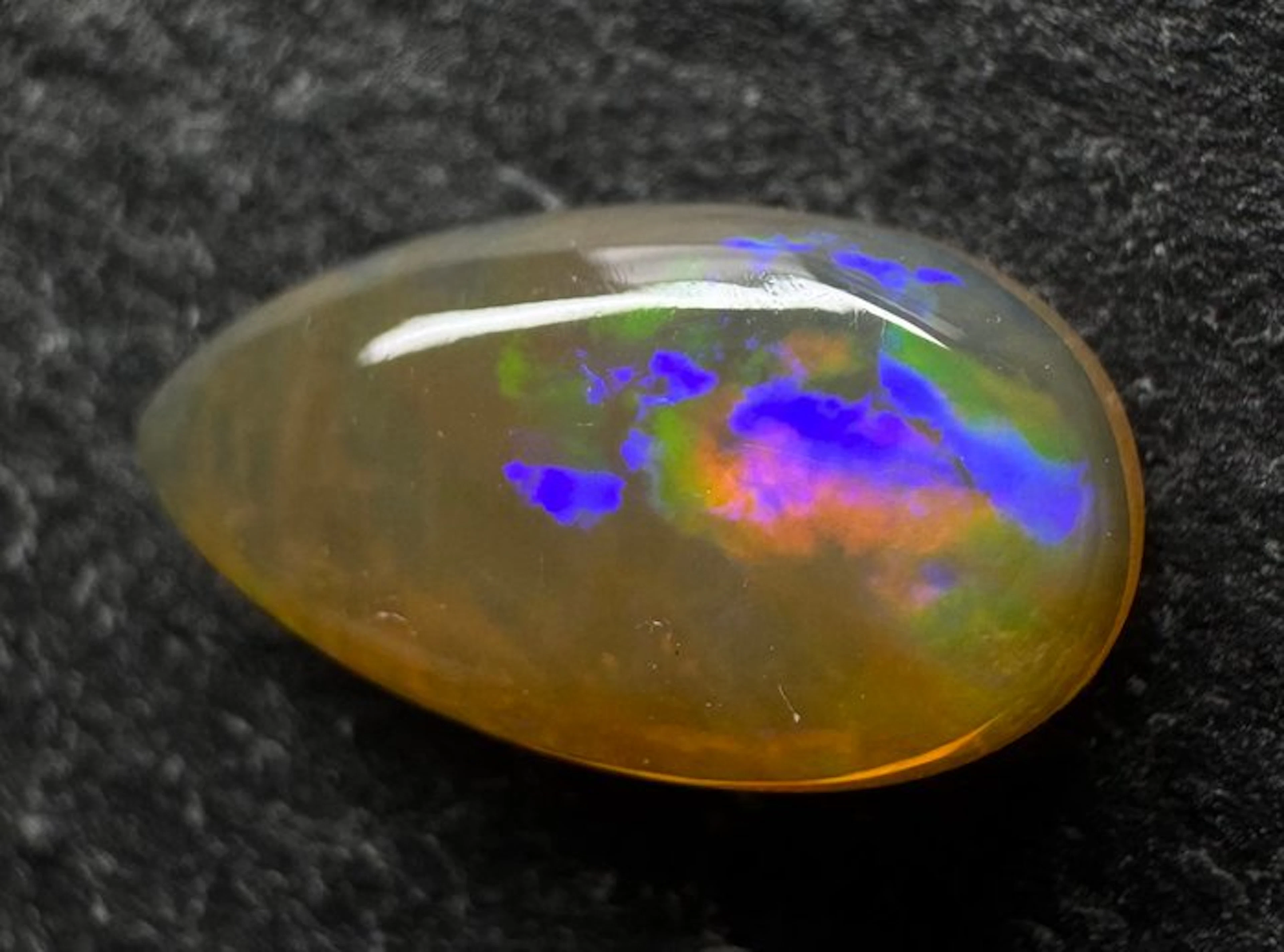 Opal Cabochon- 0.4 g