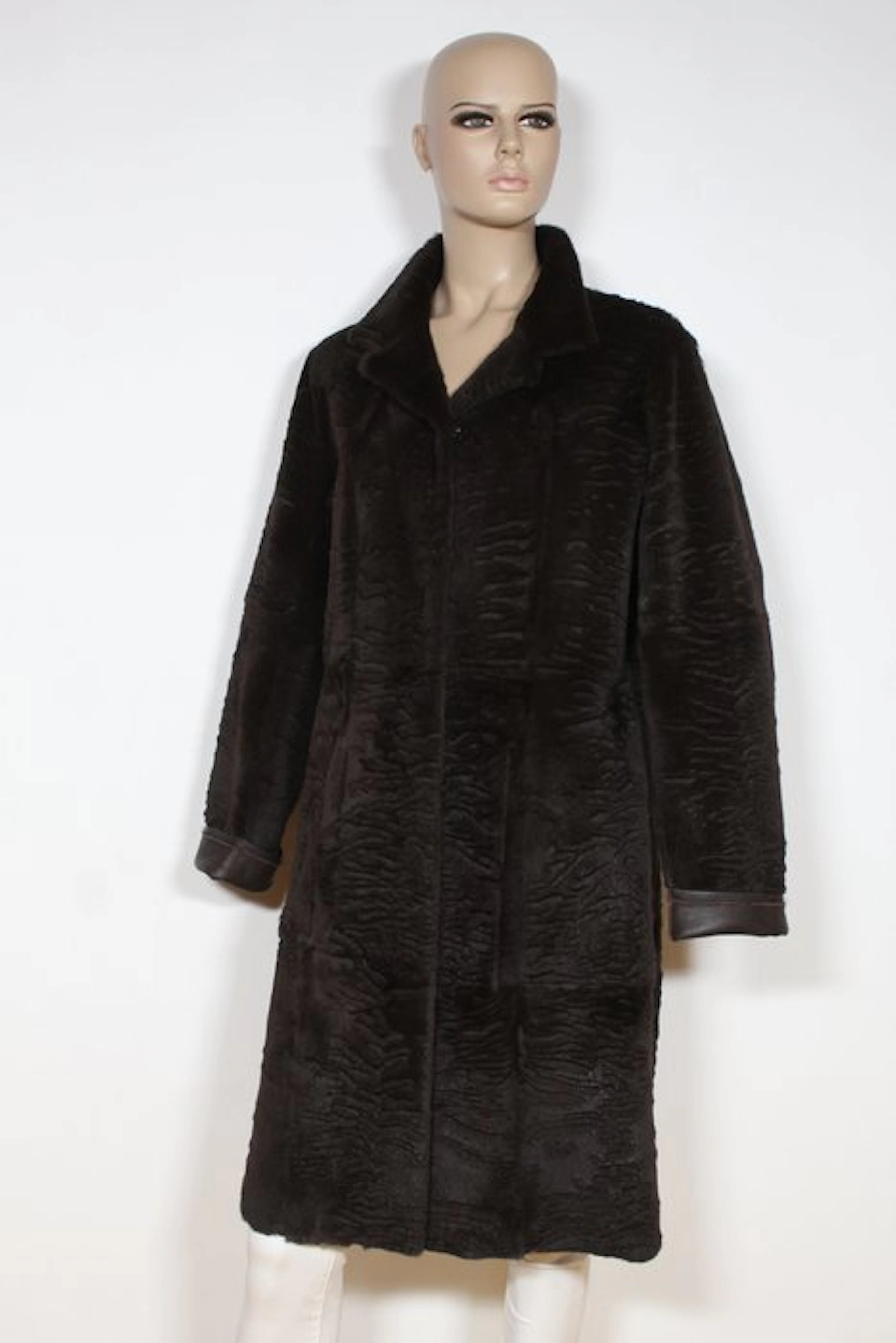 Artisan Furrier - Fur coat