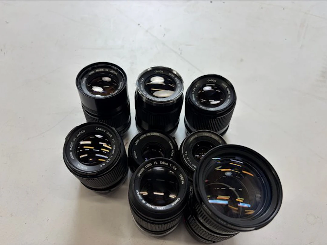 Canon FD 3.5/135mm + FD 1.8/50mm + FD 2.8/28mm + FD...