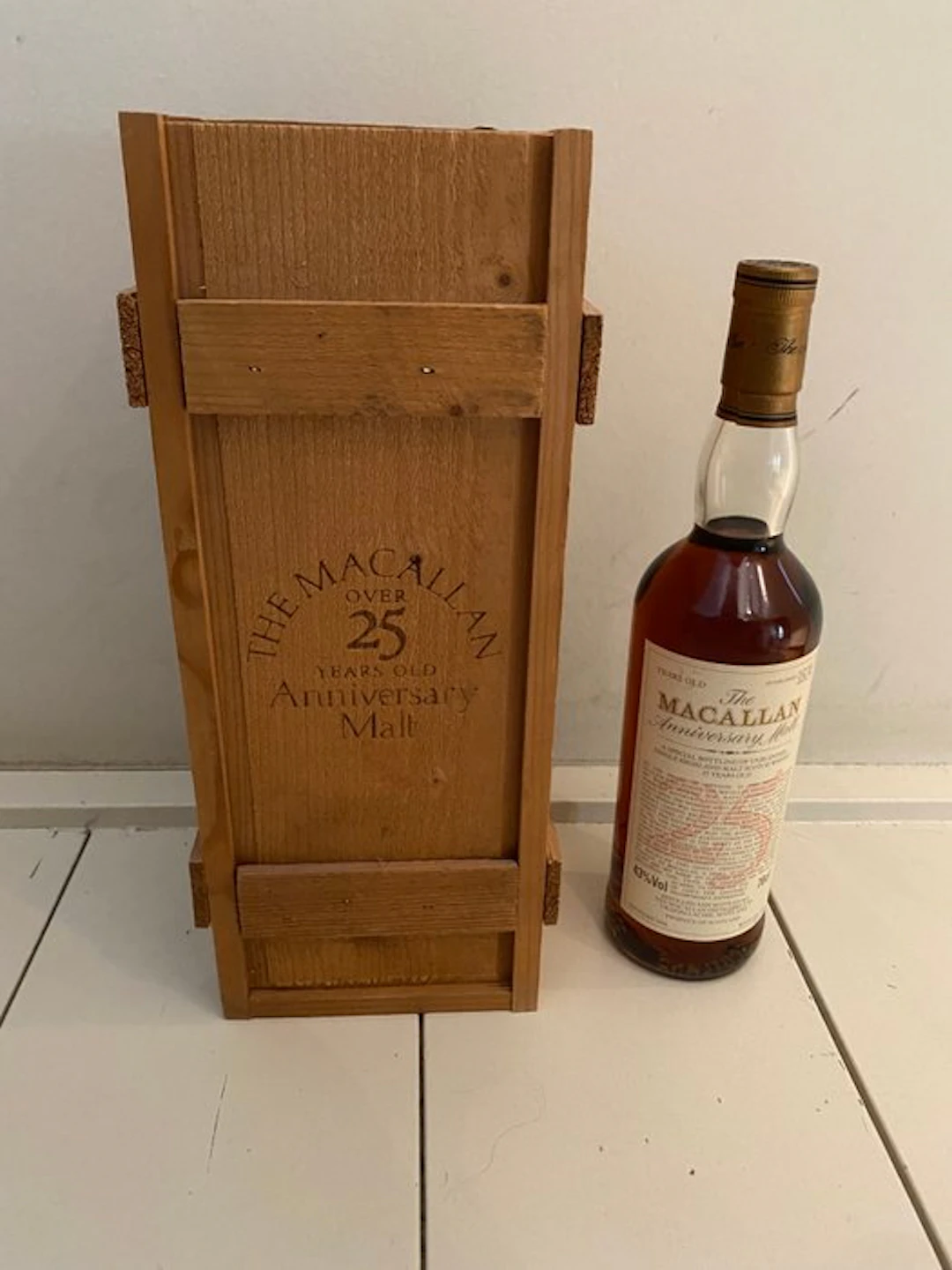 Macallan 1968 25 years old Anniversary Malt - b. 1994 - 70cl