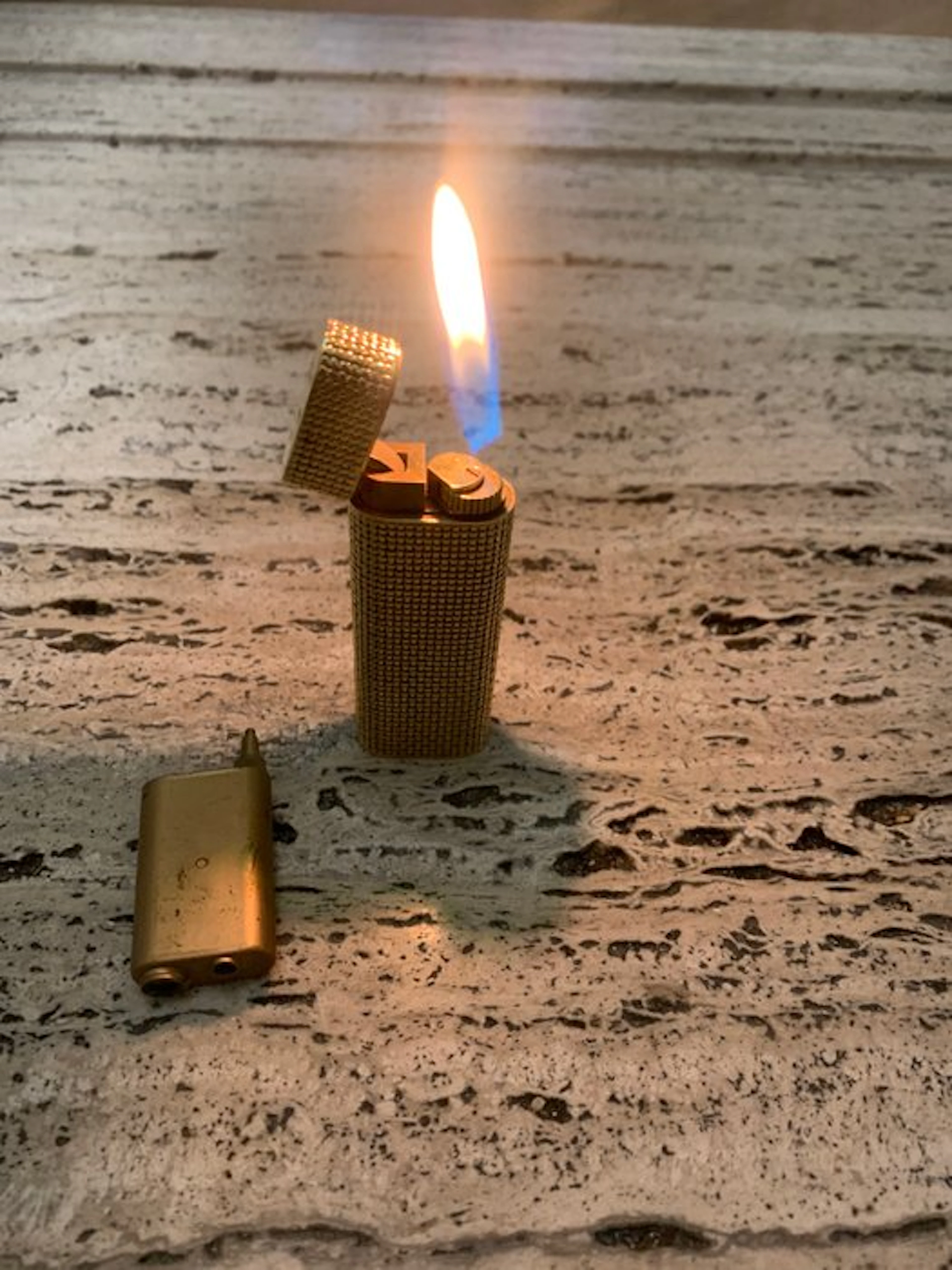 Cartier - Lighter - Gold plated