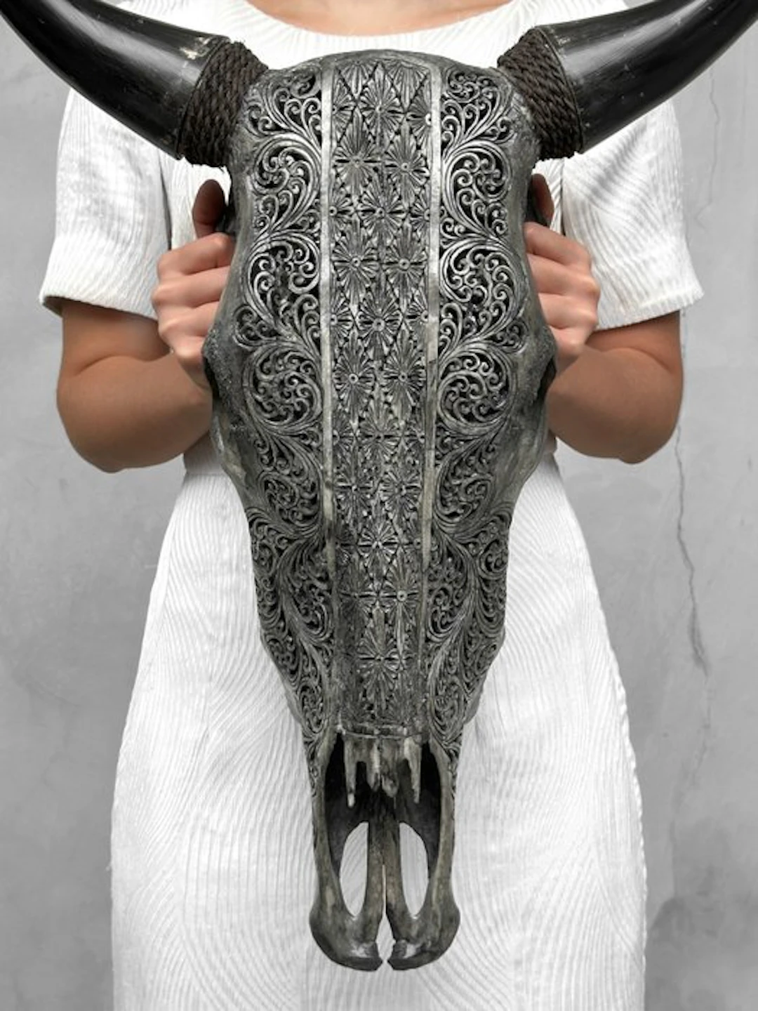 NO RESERVE PRICE - Authentic Large Grey Hand-Carved Bull...