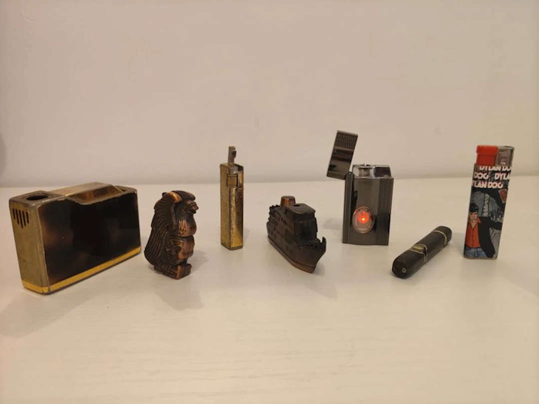 Regal - No reserve price - Lighter - Brass - (5)