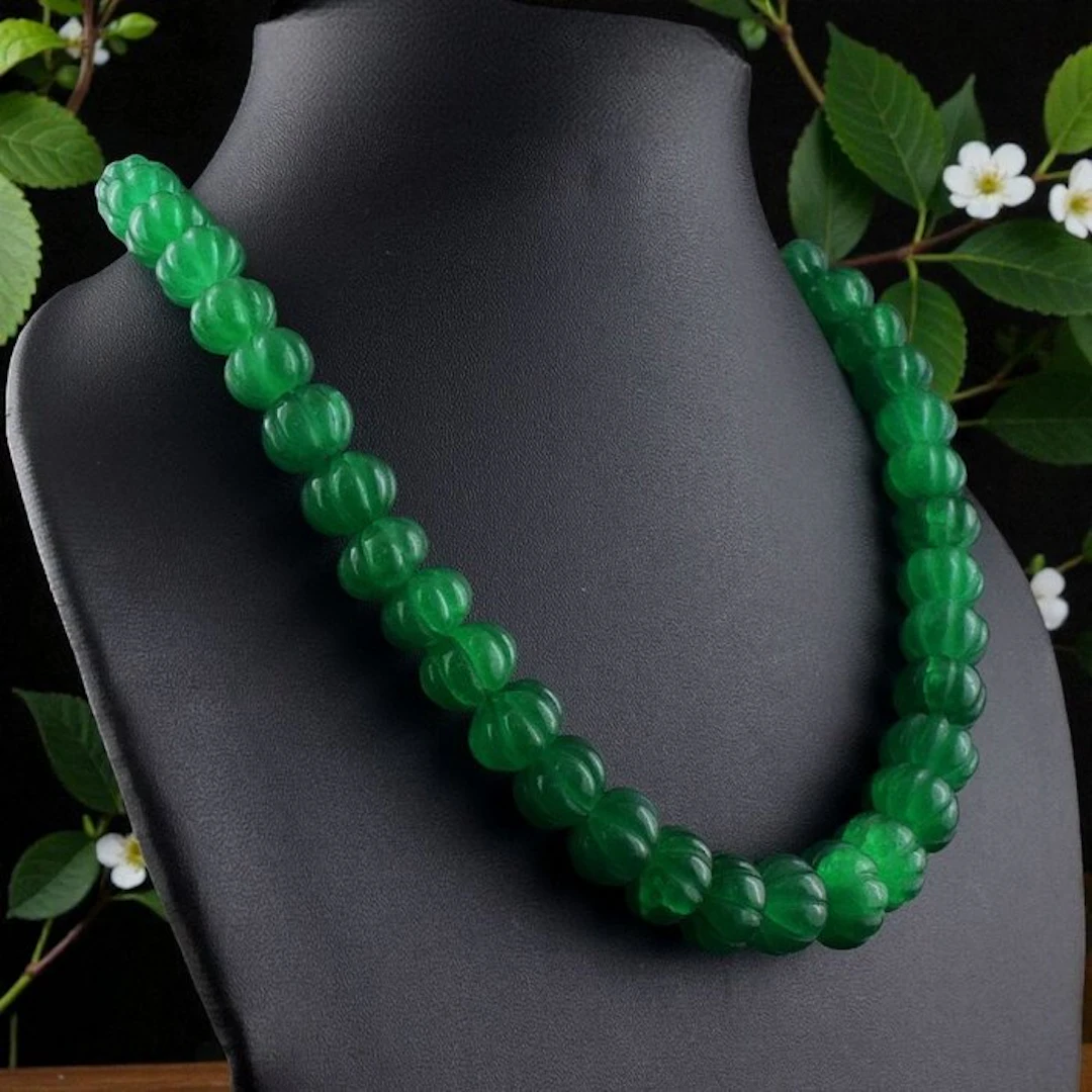 Really nice necklace handmade emeralds pumpkin beads - 500 Cts