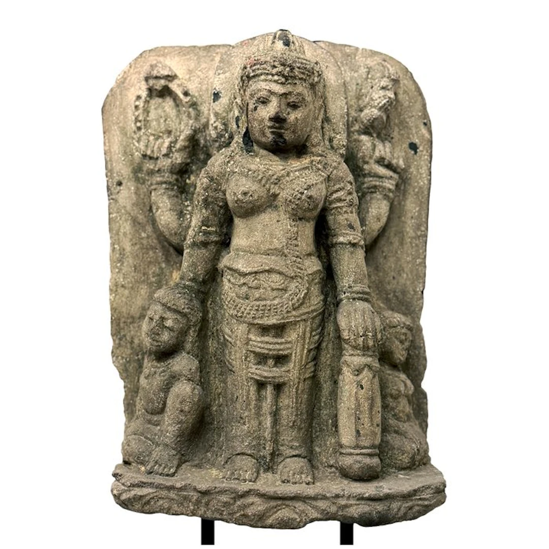 temple statue from Bali - wantilan, 20th century - Indonesia