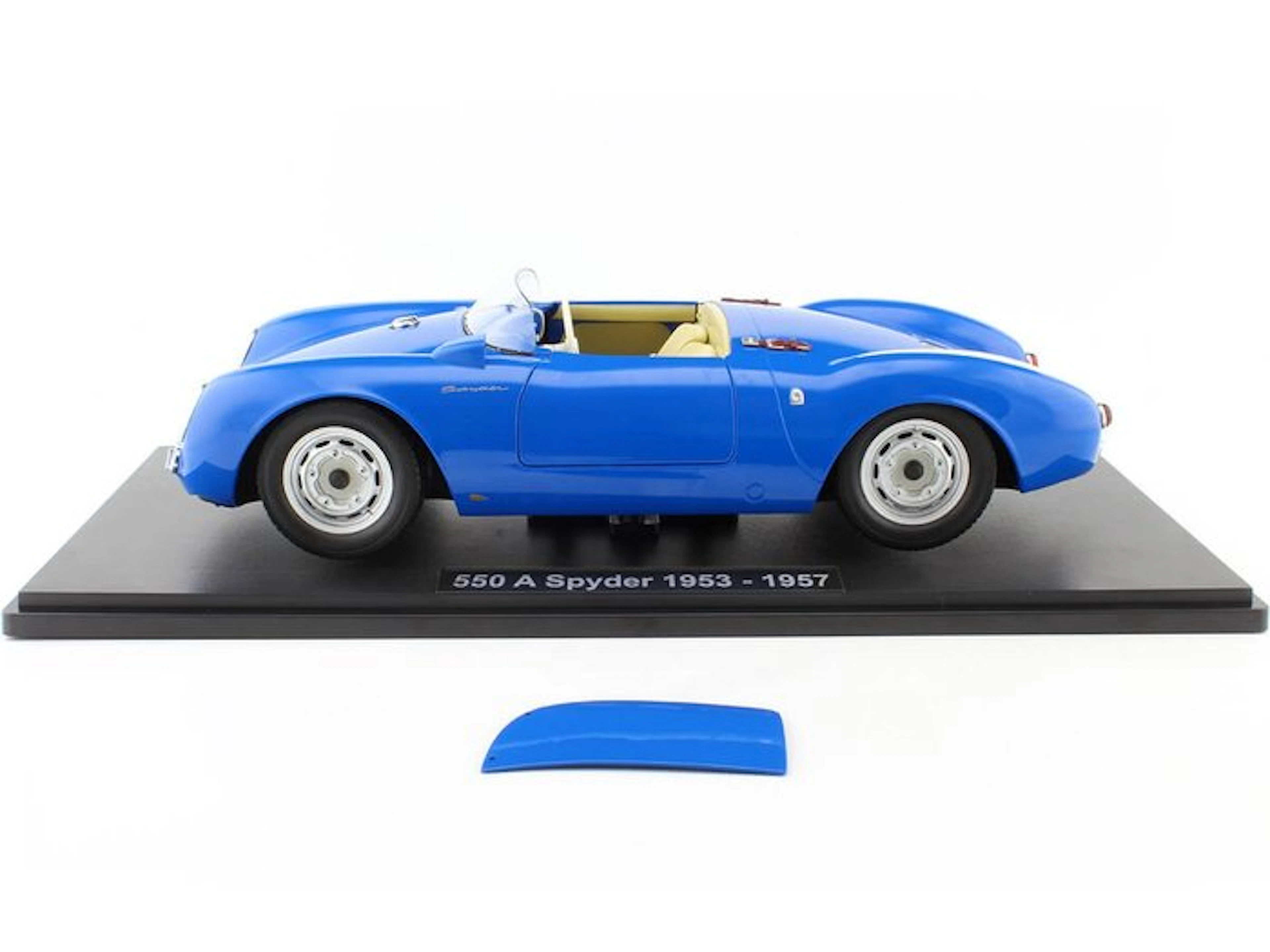 KK Scale 1:12 - Model sports car - Porsche 550 A Spyder...