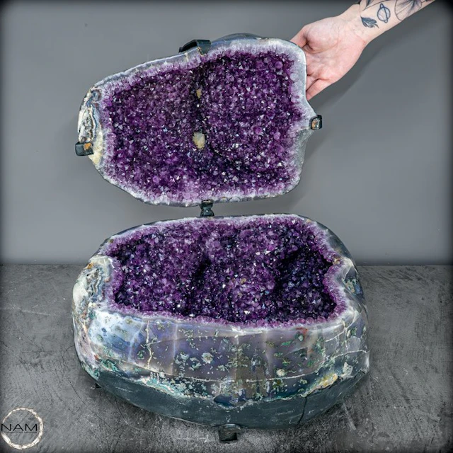 Rare Natural Intense Purple Amethyst & Agate Jewelry Box...