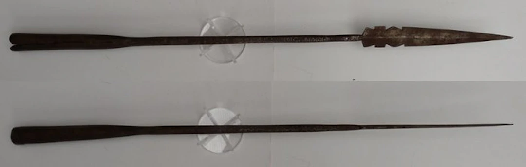 Antique African iron spear head - 52 cm (No reserve price)