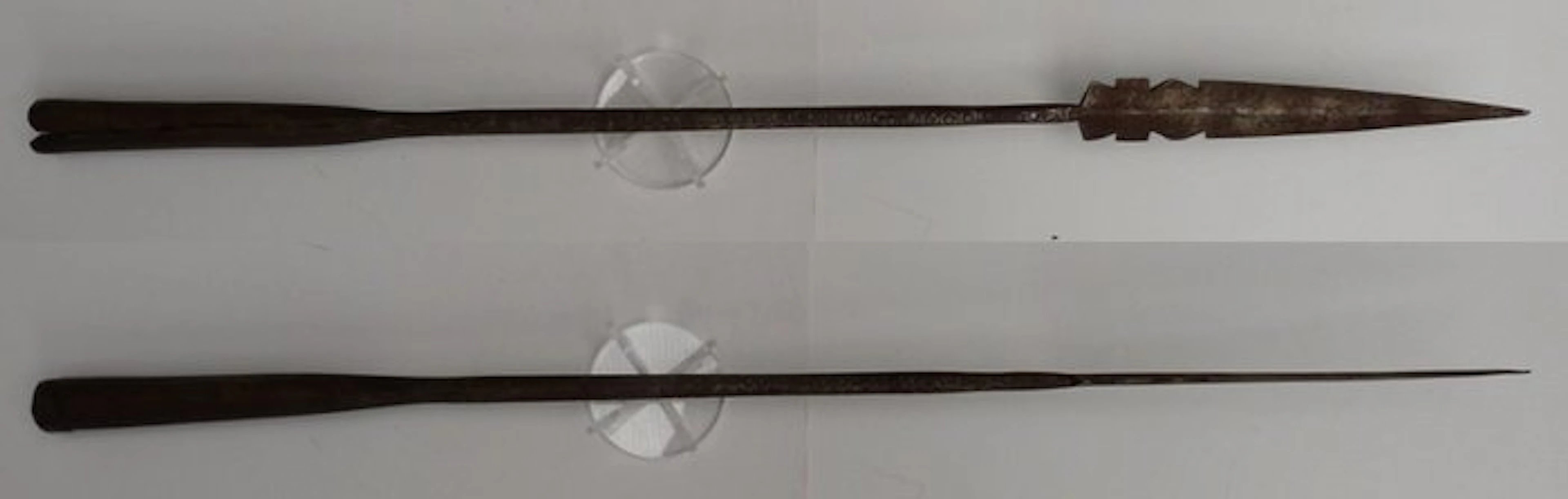 Antique African iron spear head - 52 cm (No reserve price)